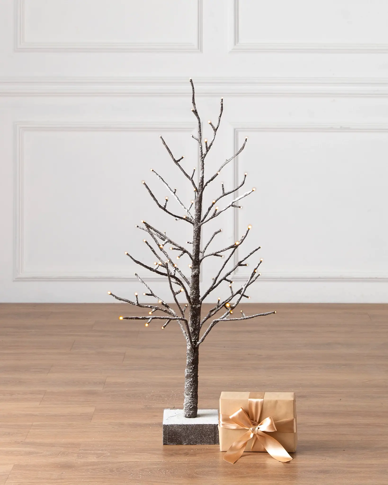 Outdoor 2ft Snowy Effect Warm White Twig Tree Pre-lit 24 LED Indoor 