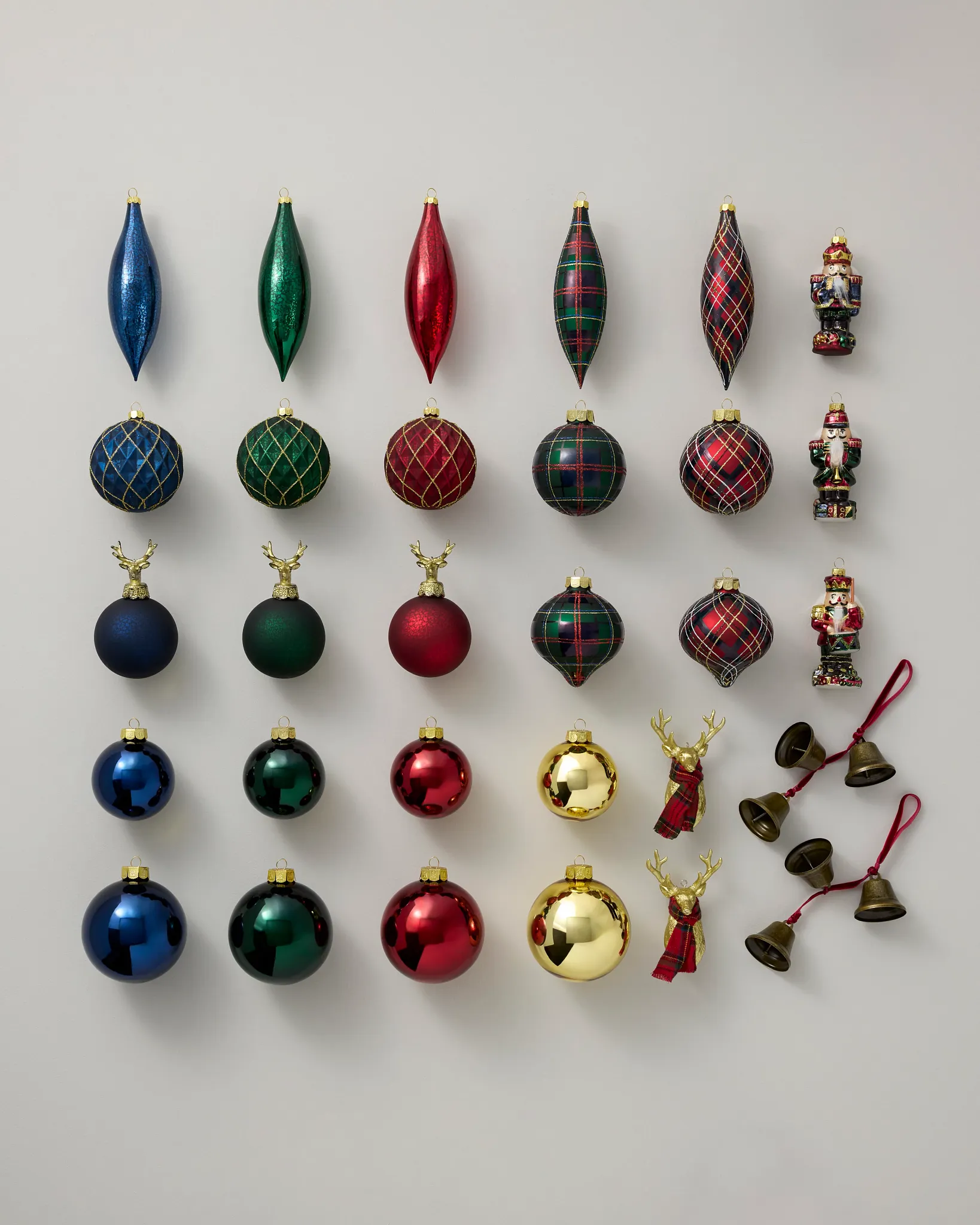 Highland Manor Main Glass Ornament Set