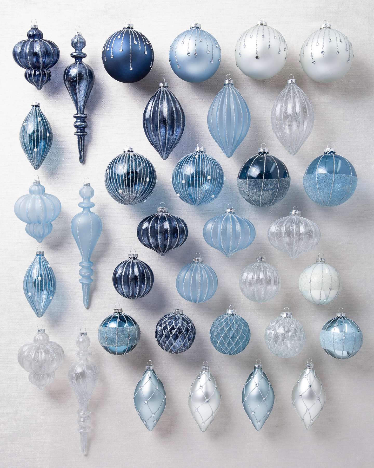 Set de 35 ornements de Noël artificiels Collection Starry Night de Balsam Hill