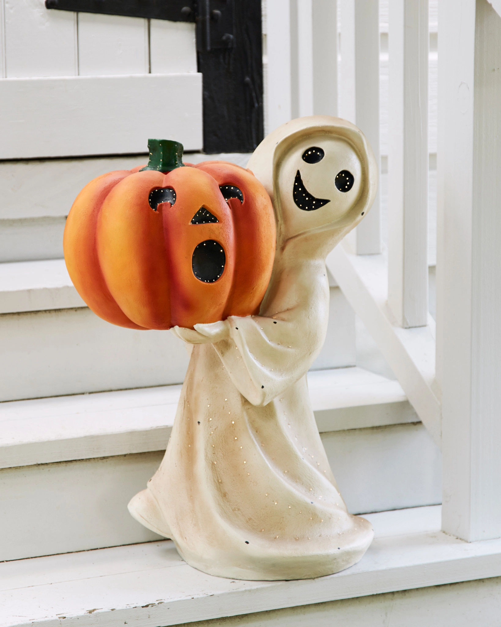 Shops Bethany Lowe Large Ghost Holding Pumpkin