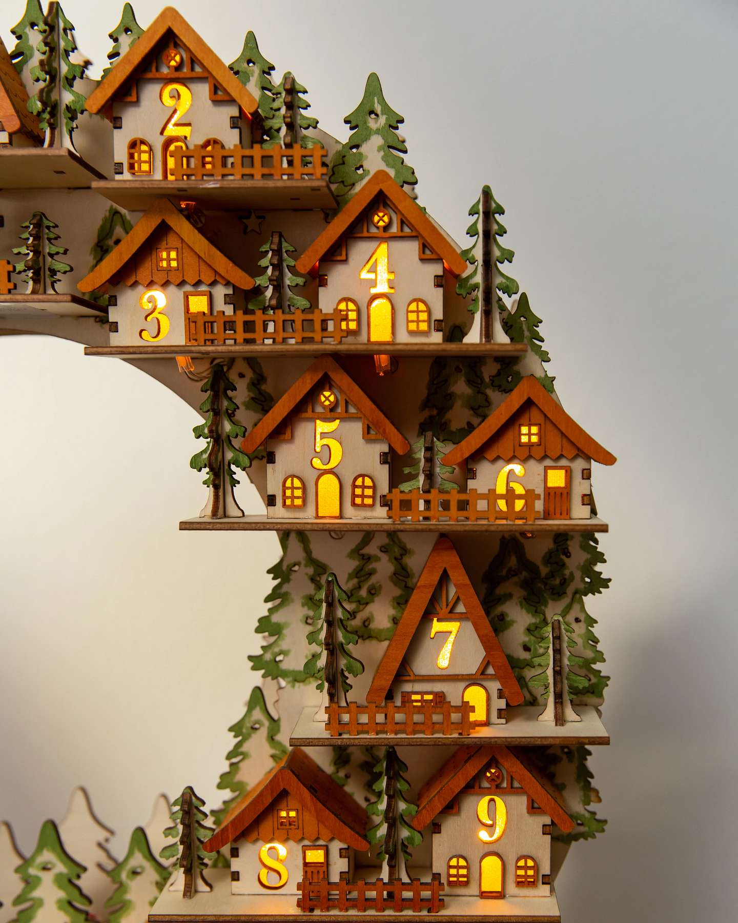 Balsam Hill Couronne de l'Avent en bois lumineuse