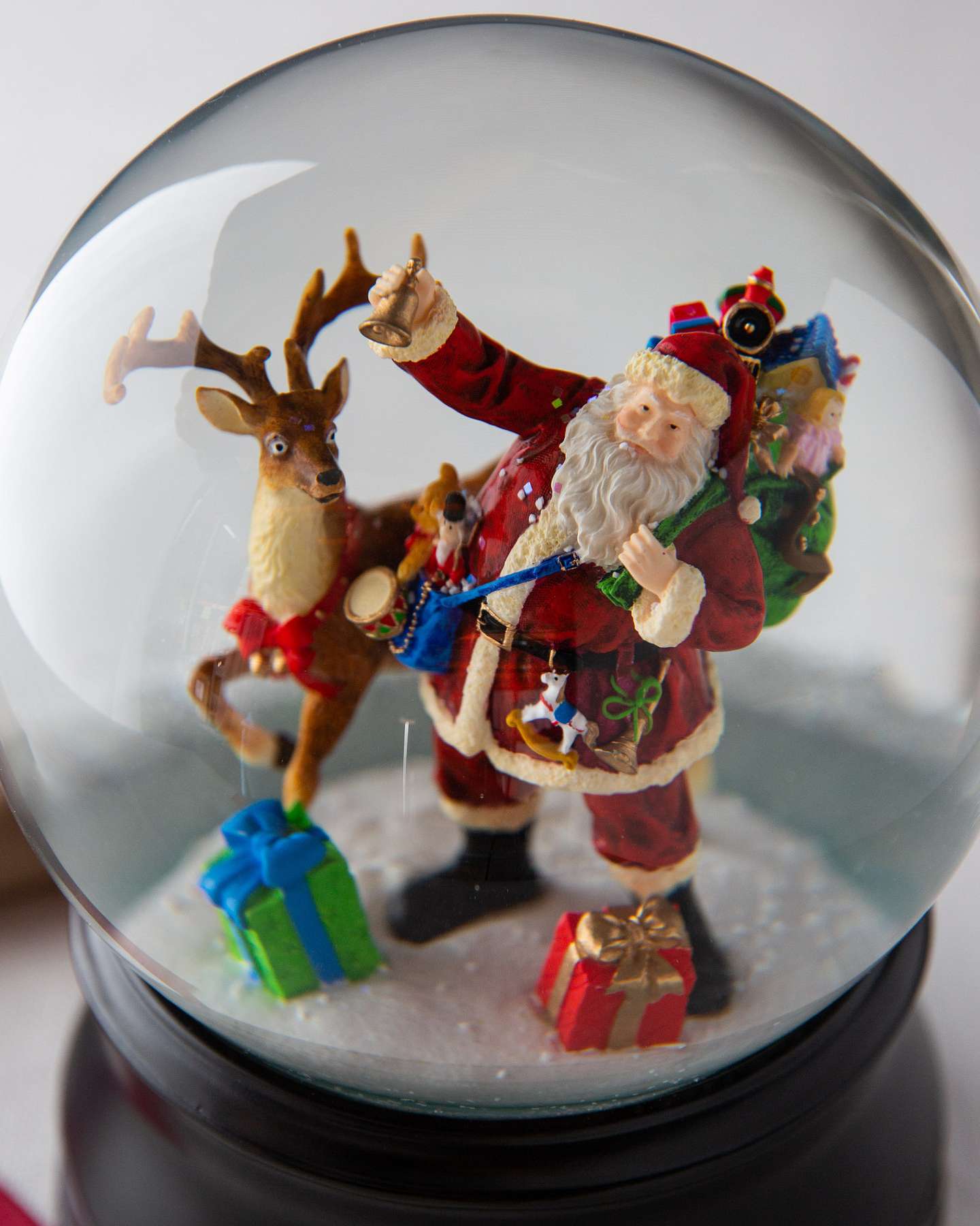 Balsam Hill Santa’s in Town Musical Snow Globe Close-Up