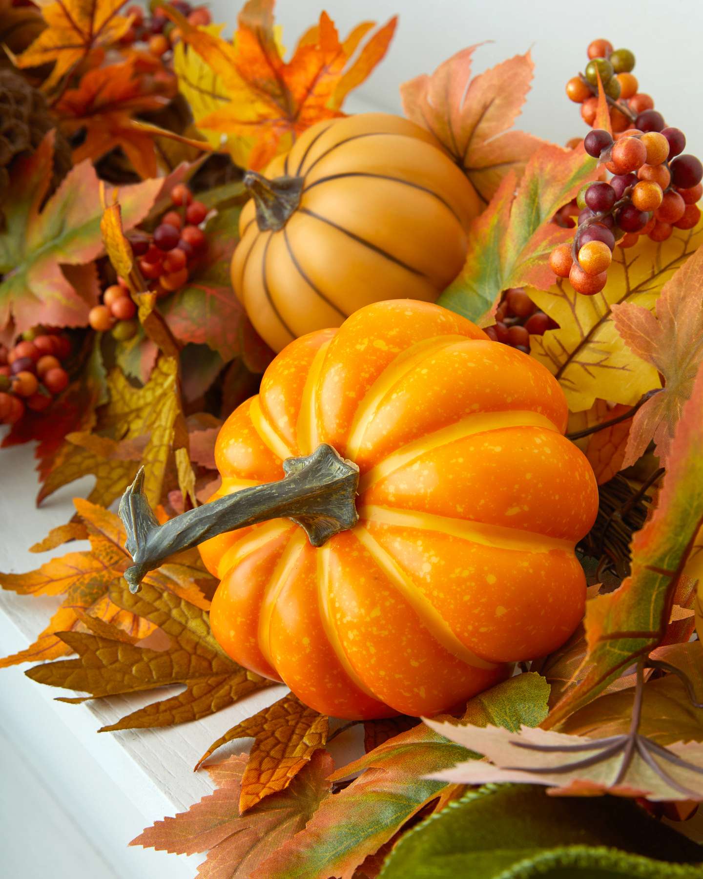 Balsam Hill Golden Harvest Artificial Fall Garland Detail View