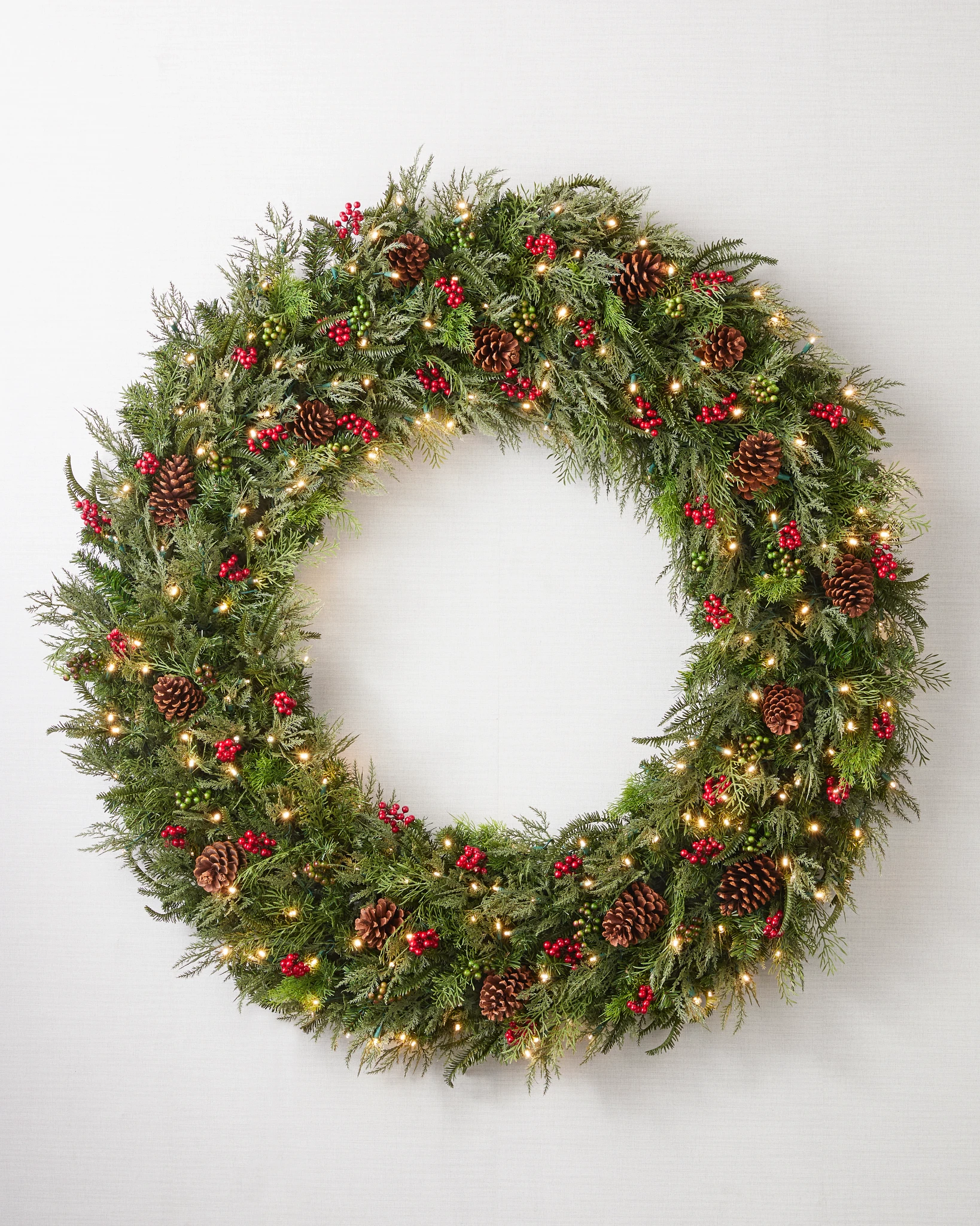 Outdoor Winter Evergreen Wreath