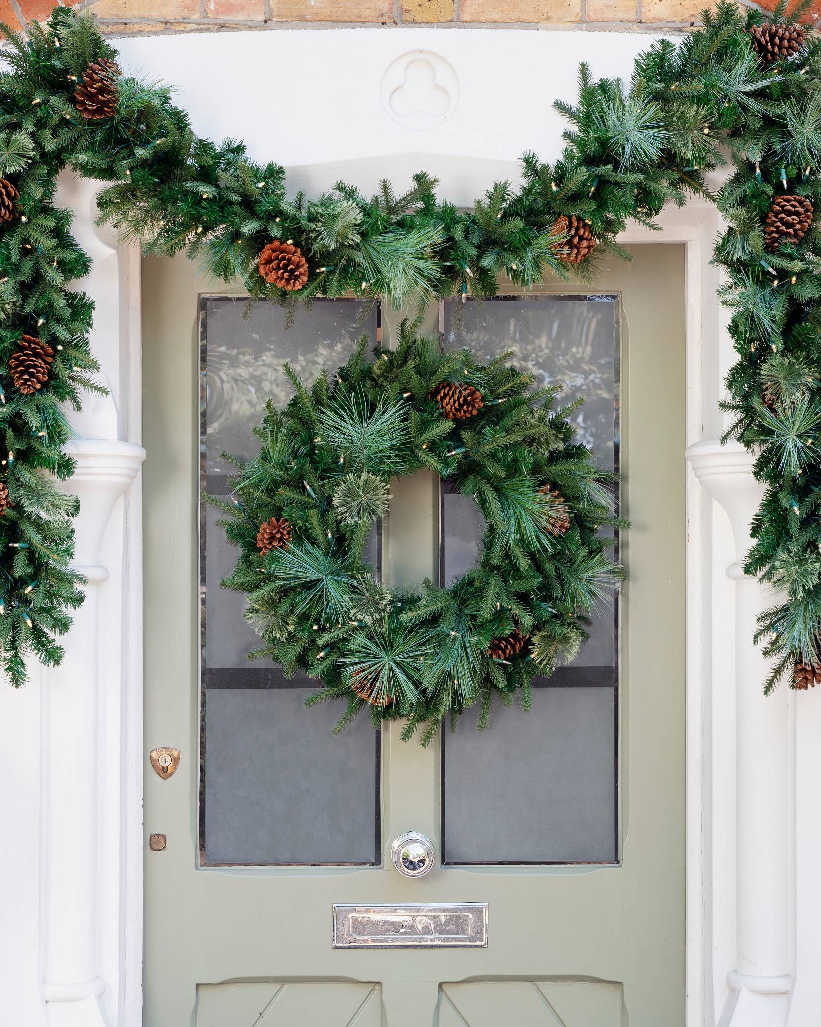Mixed Evergreen With Pinecones Foliage Balsam Hill Balsam Hill Mixed Evergreen Prelit Artificial Christmas Garland