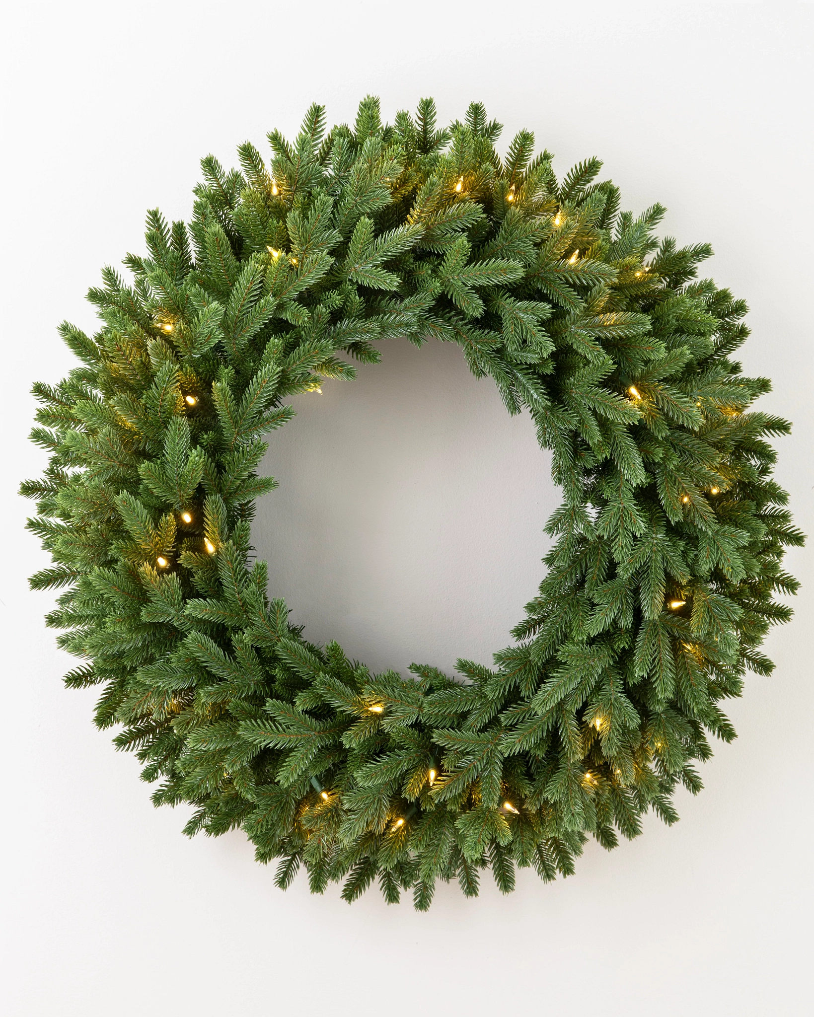 BH Norway Spruce Christmas Wreath Balsam Hill BH Norway Spruce Christmas Wreath Balsam Hill