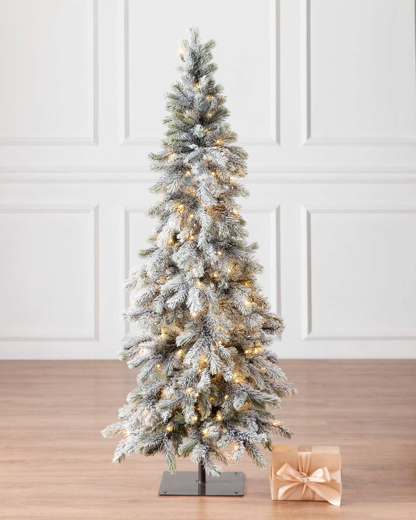 Balsam Hill 4.5-Foot Frosted Forest Pine Potted Artificial Christmas Tree
