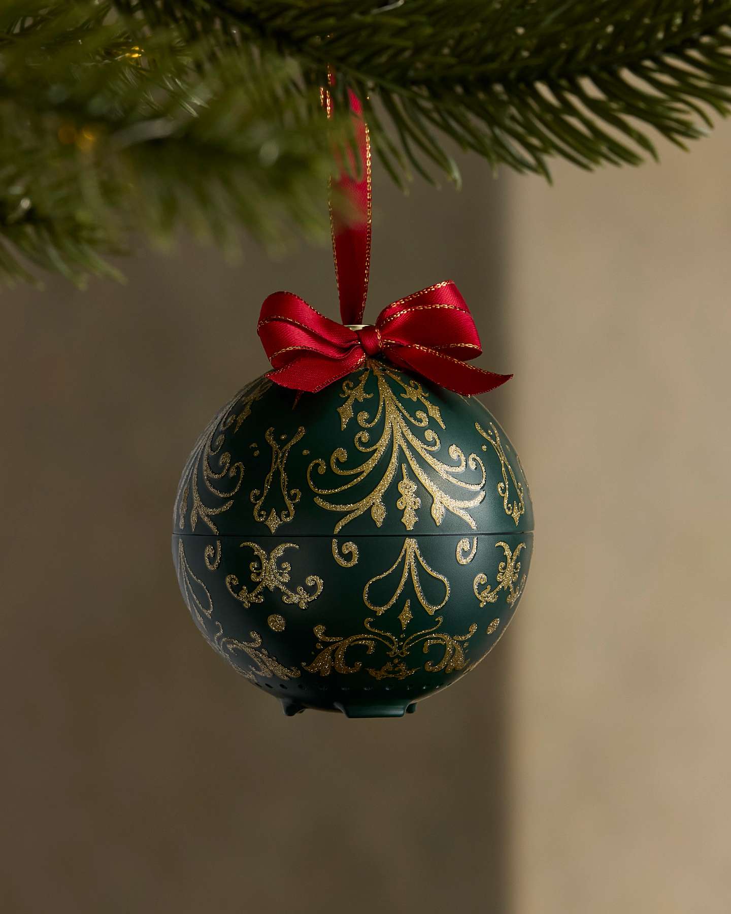 Green Merry Mist Bauble Diffuser