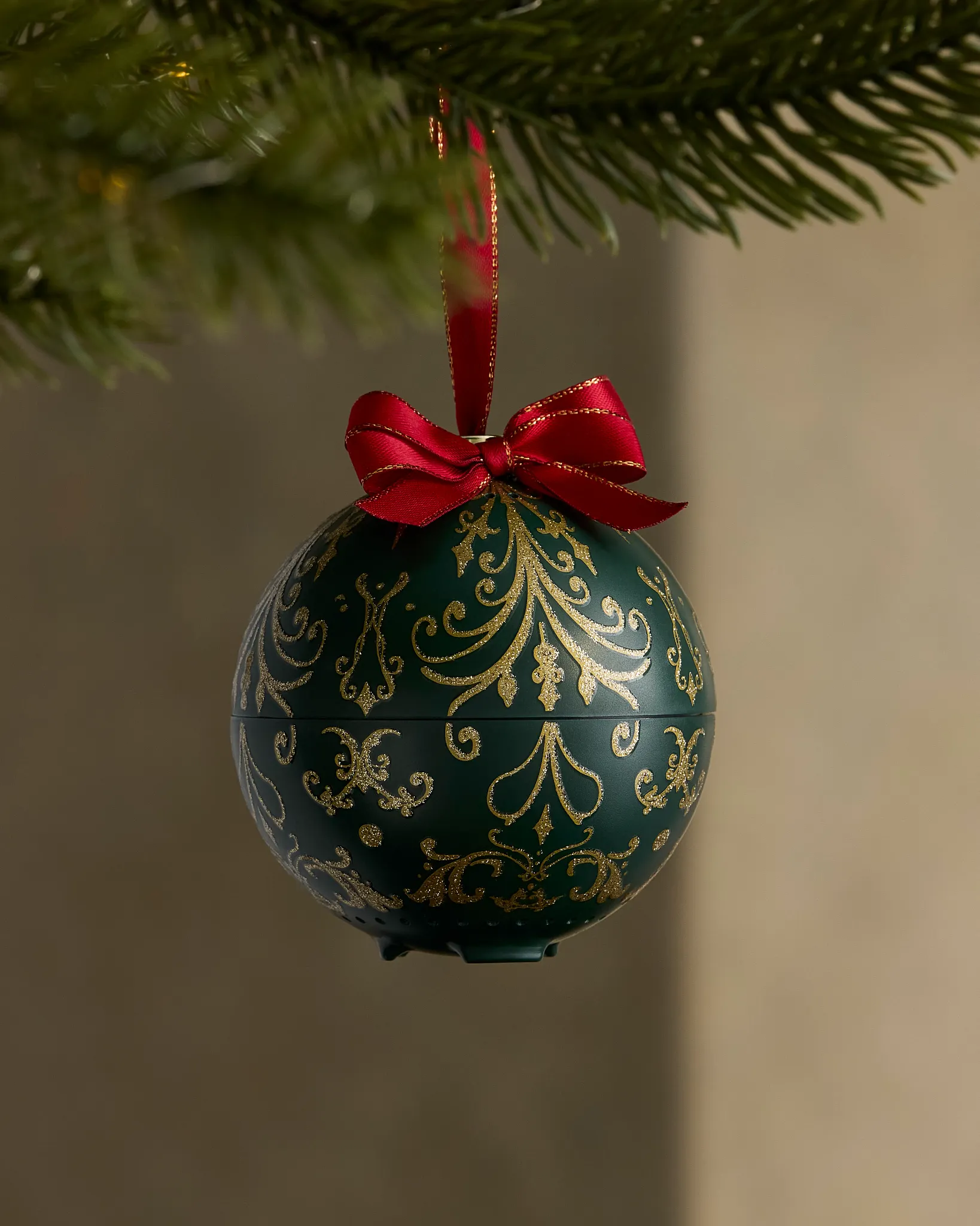 Green Merry Mist Ornament Diffuser