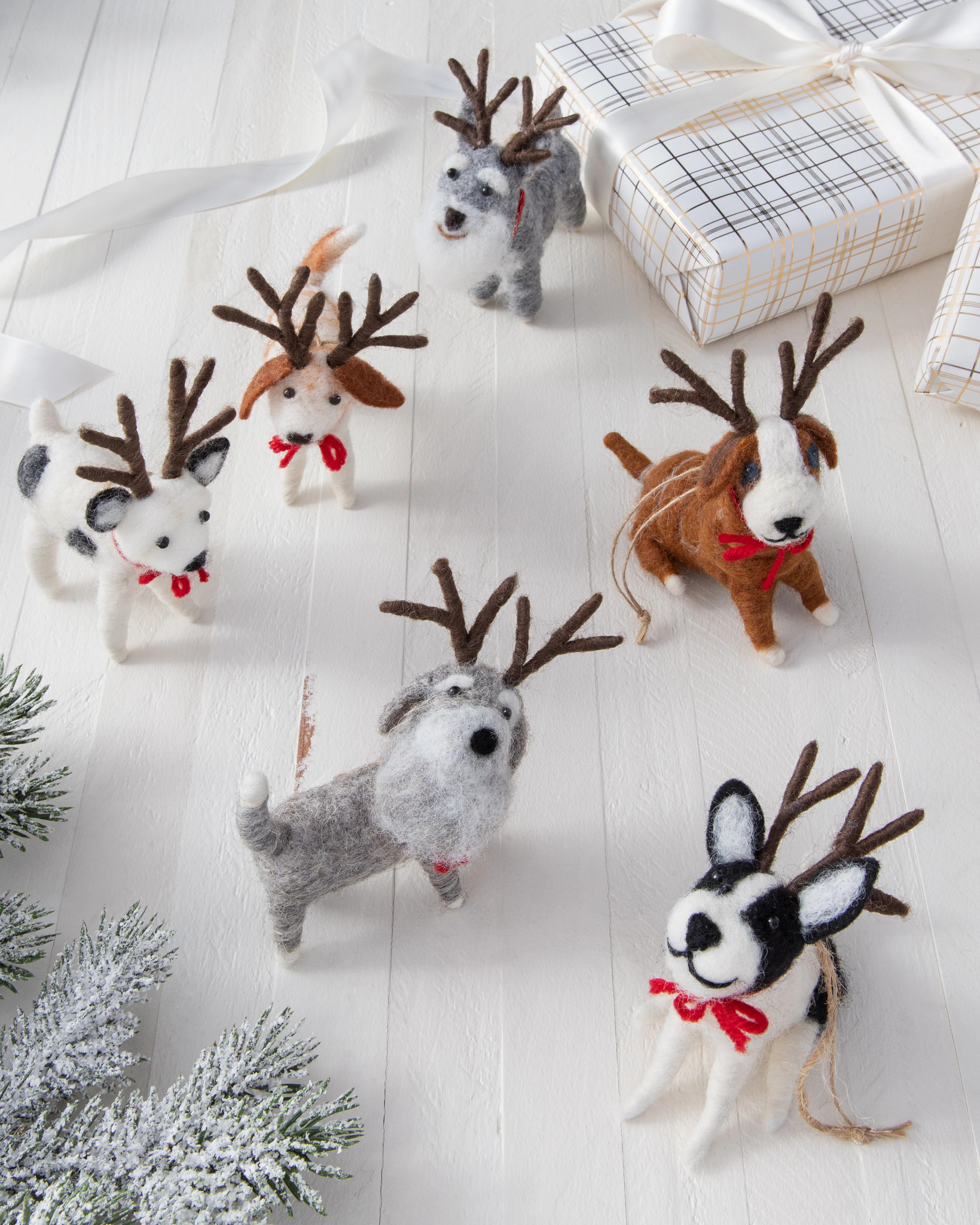 Reindeer Funfest Felt Ornament Set