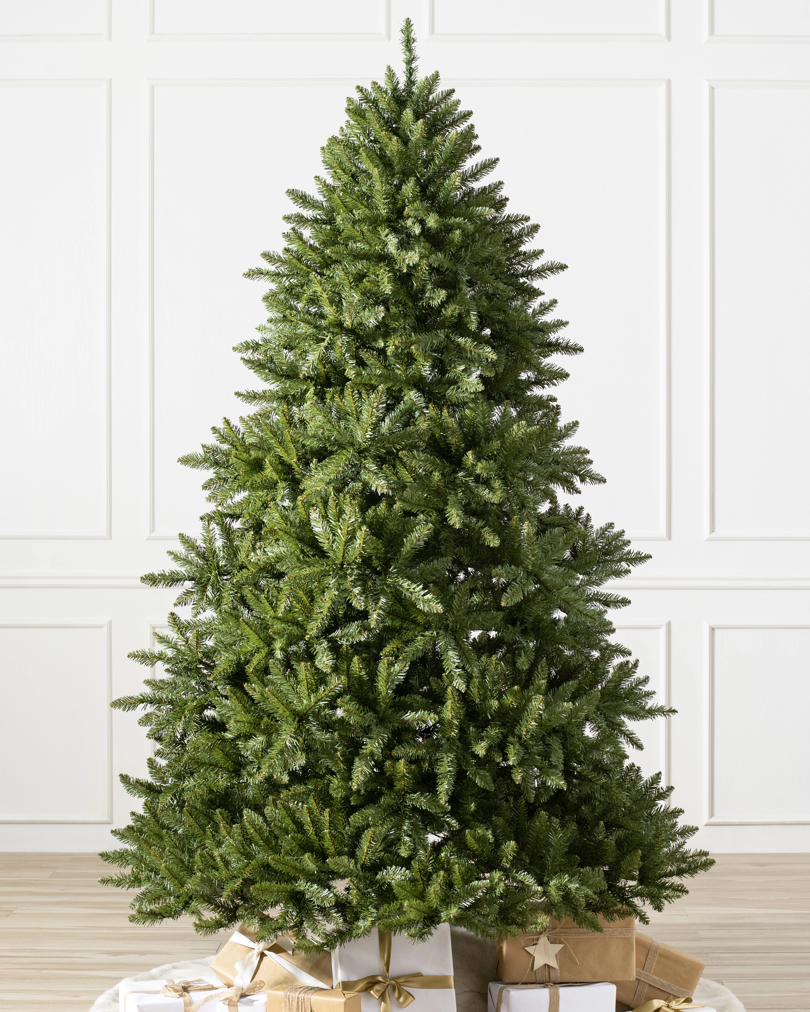 Große künstliche Weihnachtsbäume 240 cm bis 365 cm