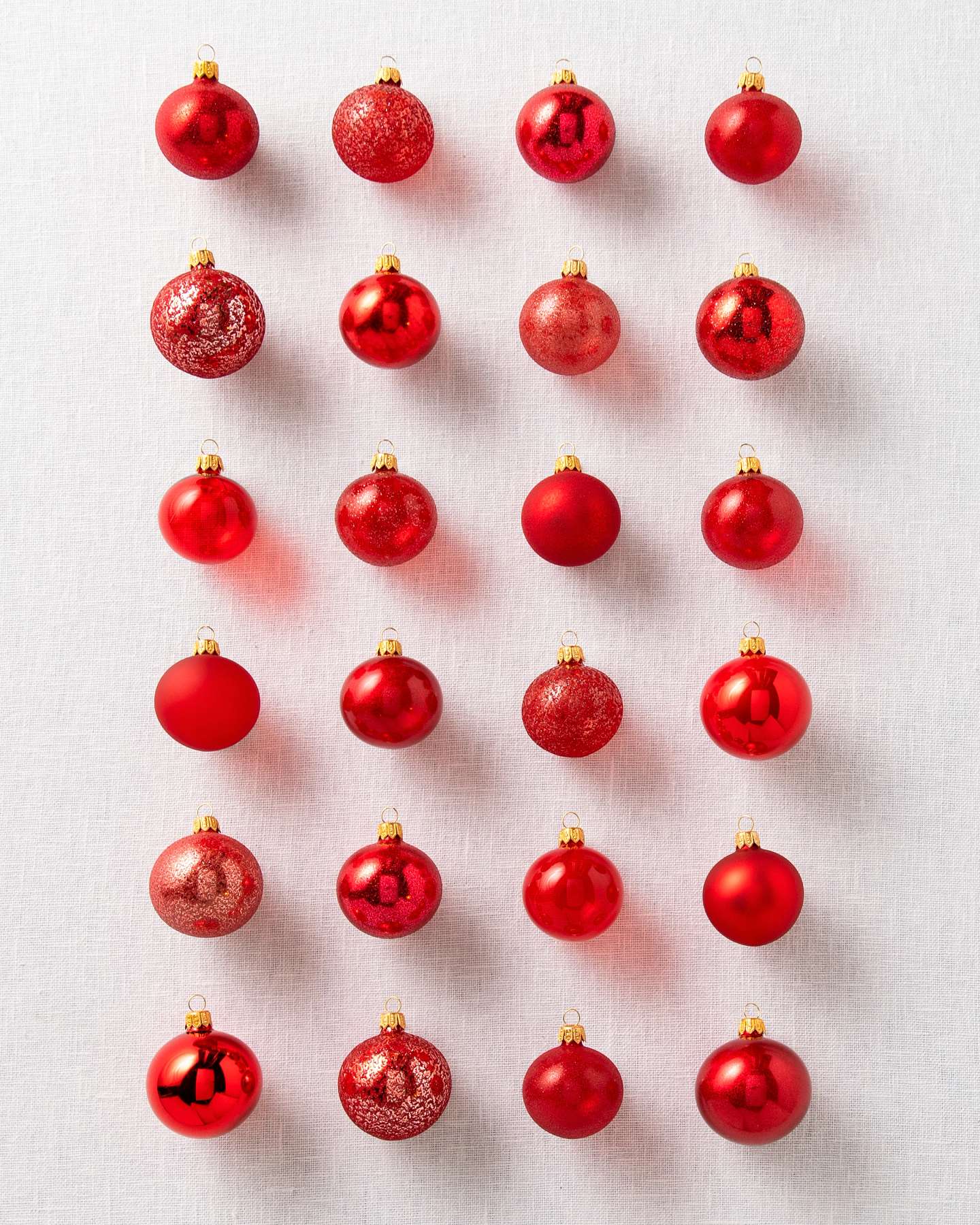 Balsam Hill Red Mini Tonal Baubles 24 Pieces Small Yet Striking