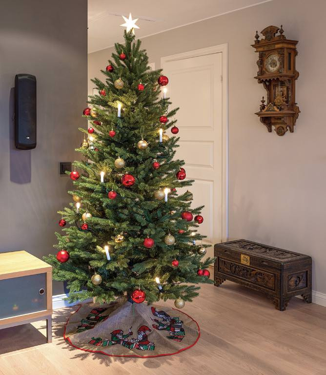 Stratford Spruce® Artificial Christmas Tree Balsam Hill