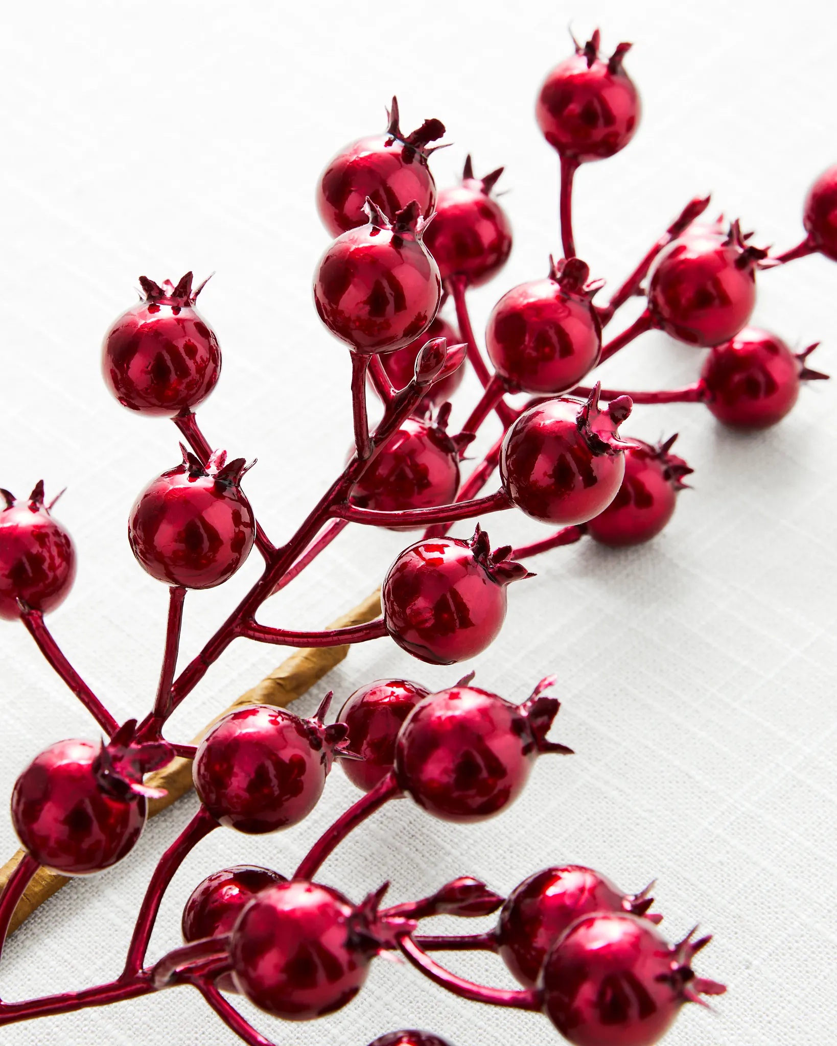 Glossy Red Berry Tree Pick Set