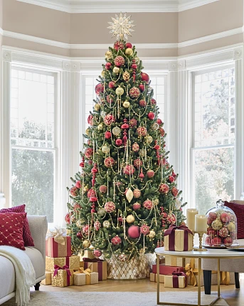 Christmas tree with burgundy and gold ornaments