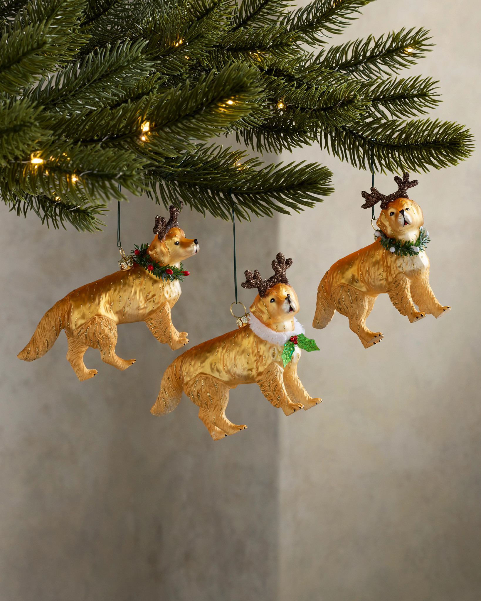 Christmas Golden Retriever Glass Ornament Set