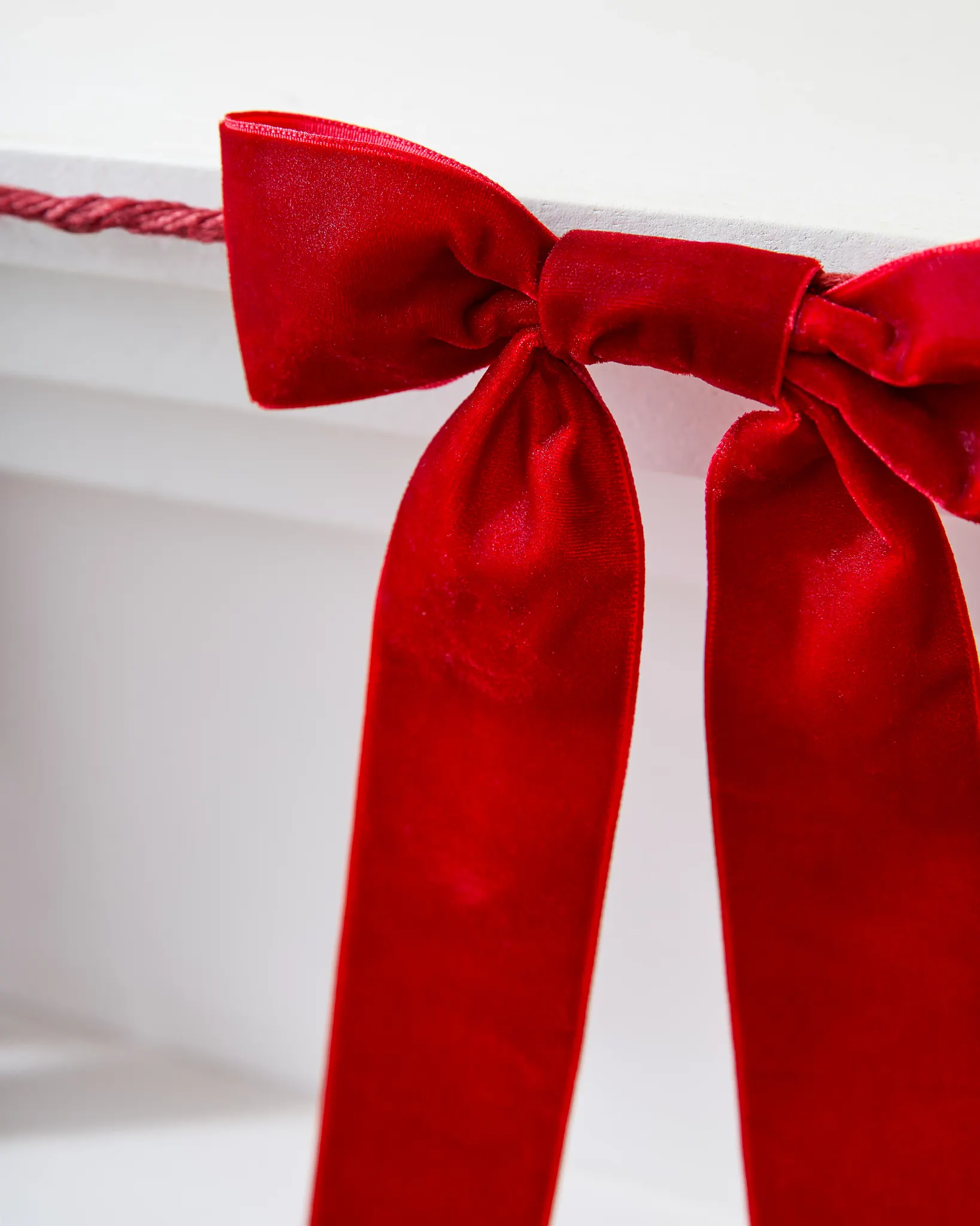 Burgundy Velvet Bow Tree Garland