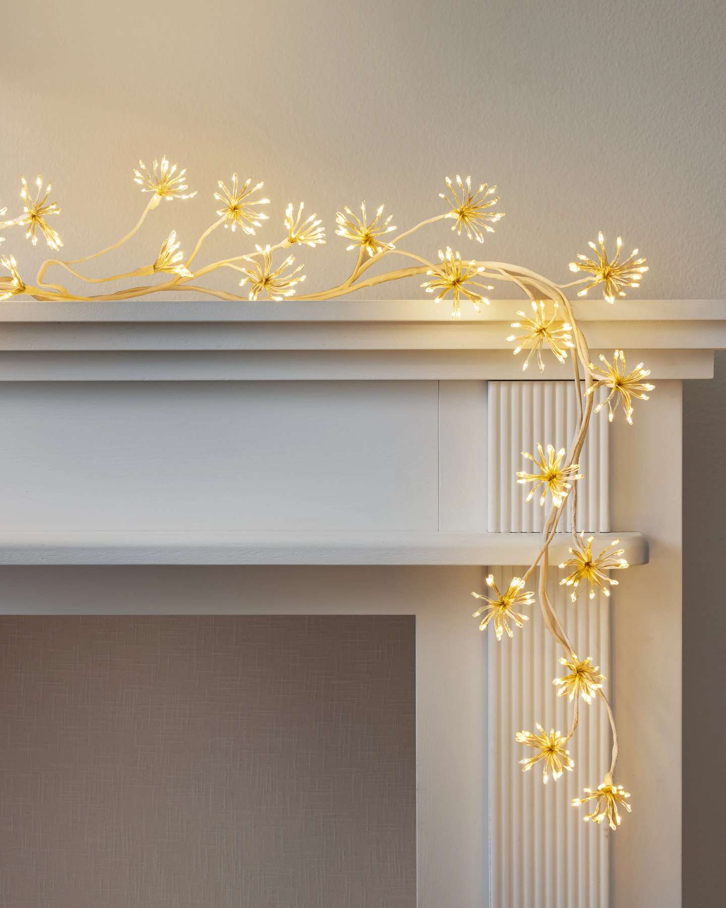 6' White Outdoor Lit Cluster Fairy Starburst Garland
