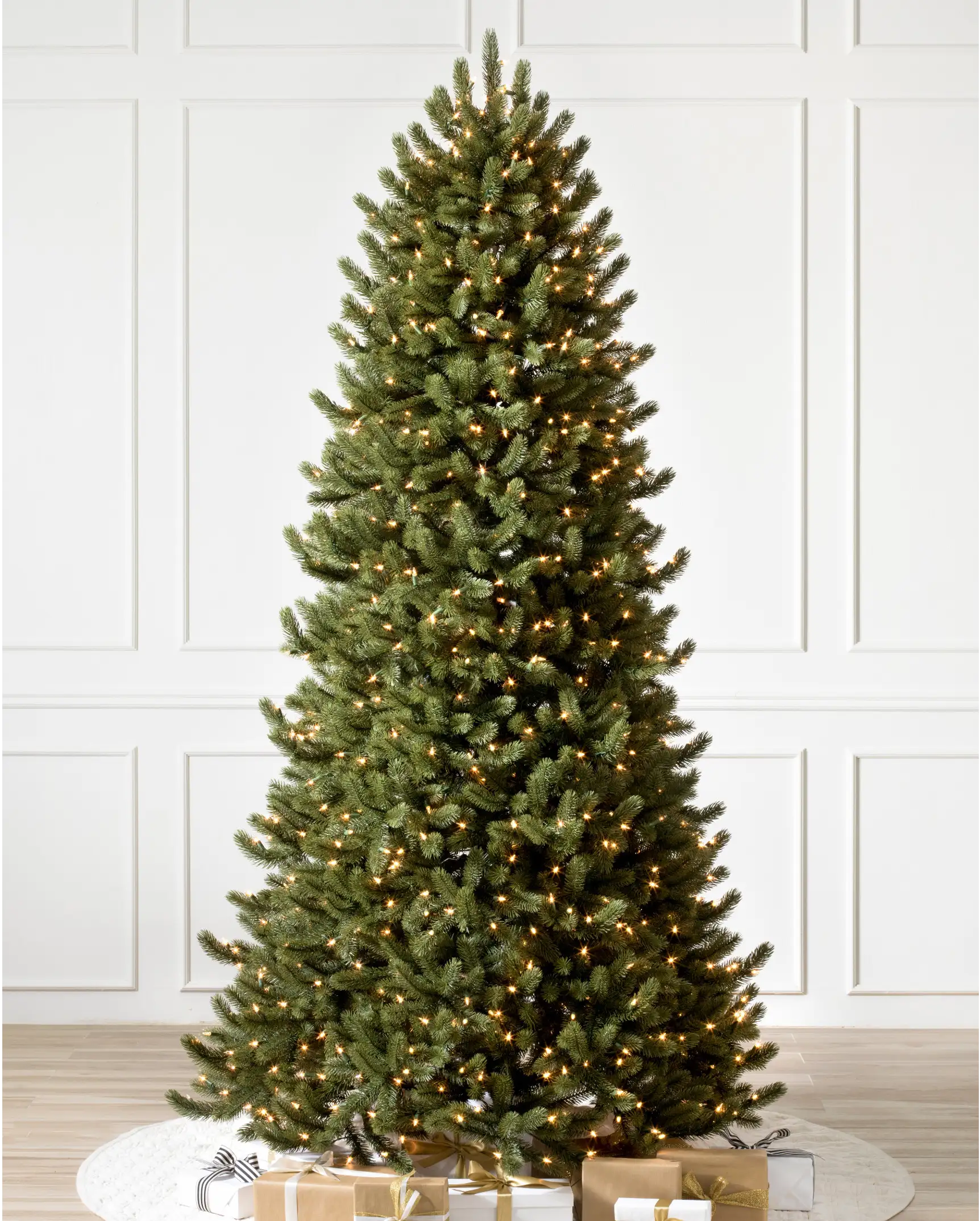 Lil Ansættelse indrømme Vermont White Spruce Narrow Artificial Christmas Trees