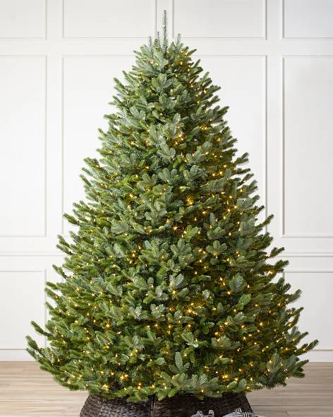 Most Realistic Artificial Christmas Trees | Balsam Hill