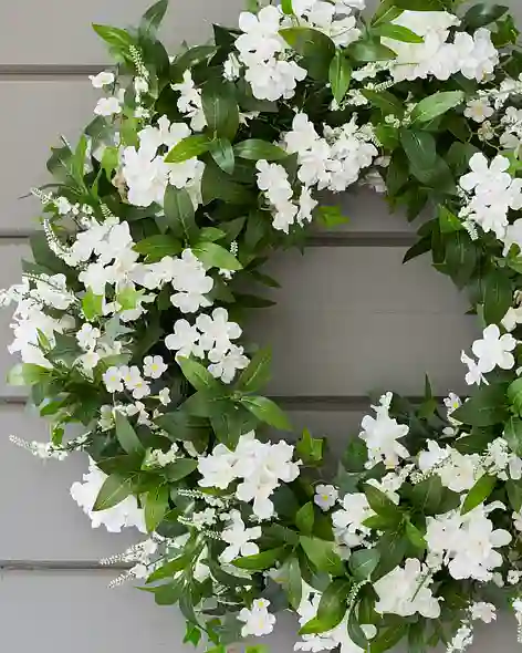 Outdoor White Rhapsody Wreath by Balsam Hill SSCR 10