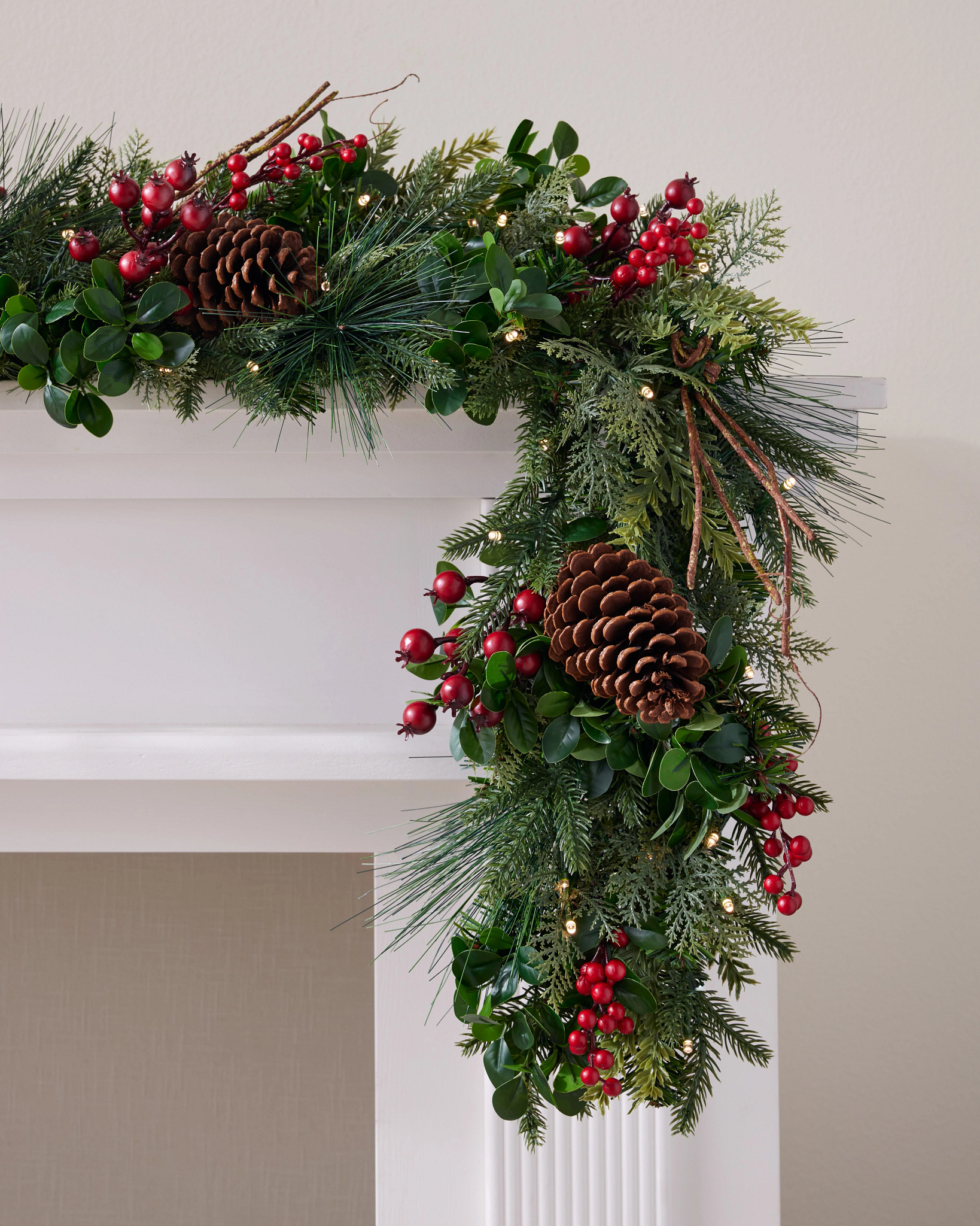 Boxwood and Berries Garland