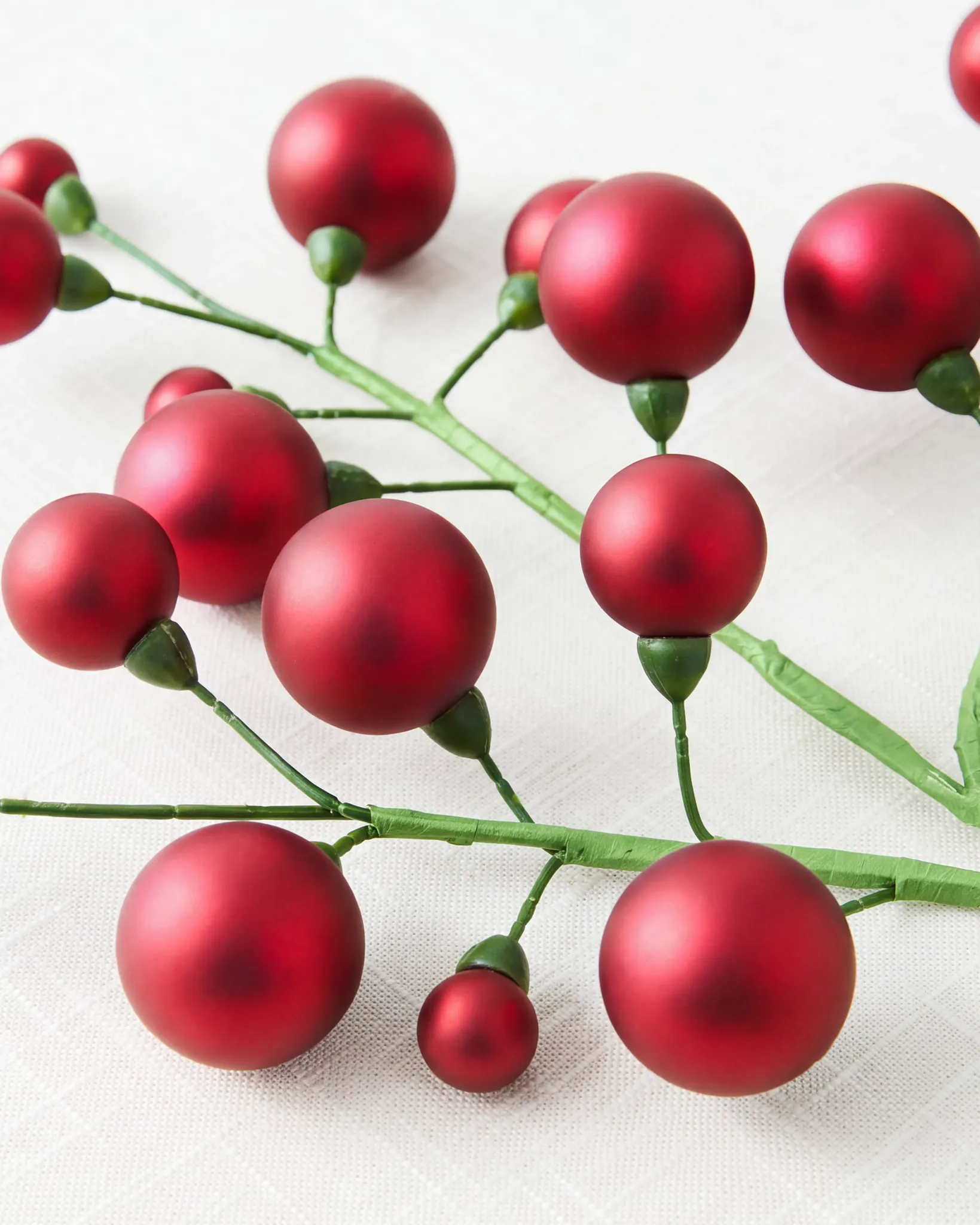 Burgundy Brilliant Bursts Tree Pick Set