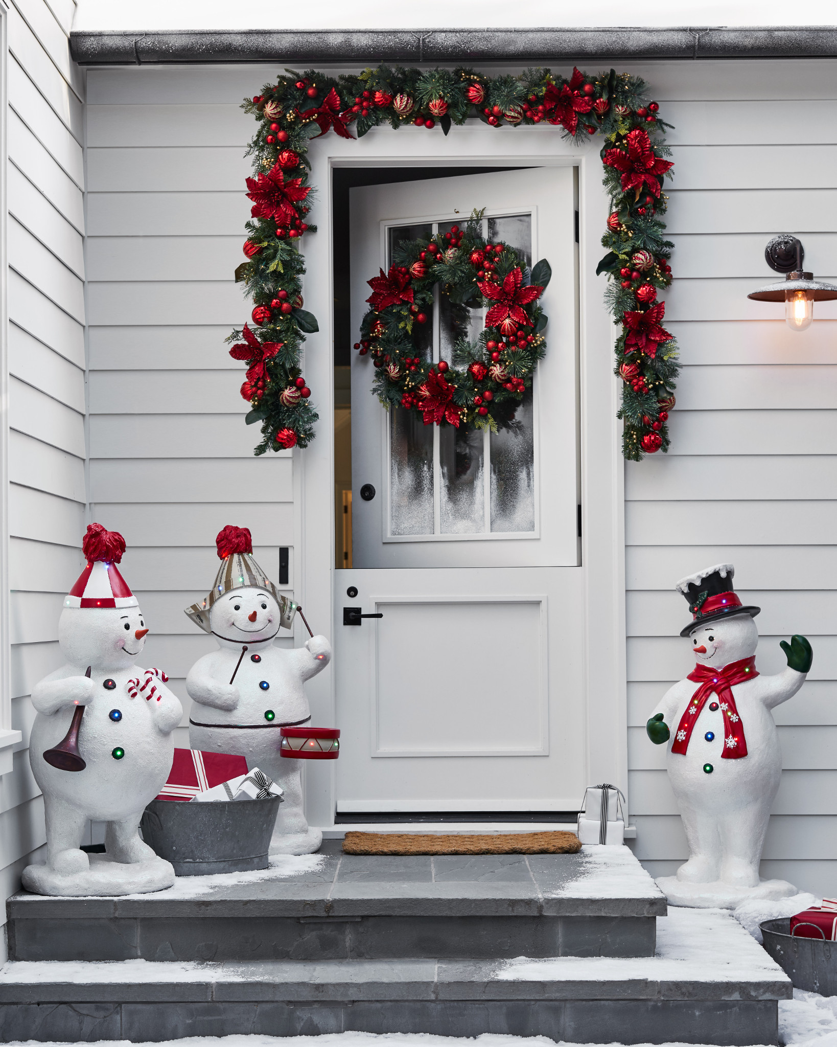 Outdoor Fiber Optic Snowman Band | Balsam Hill