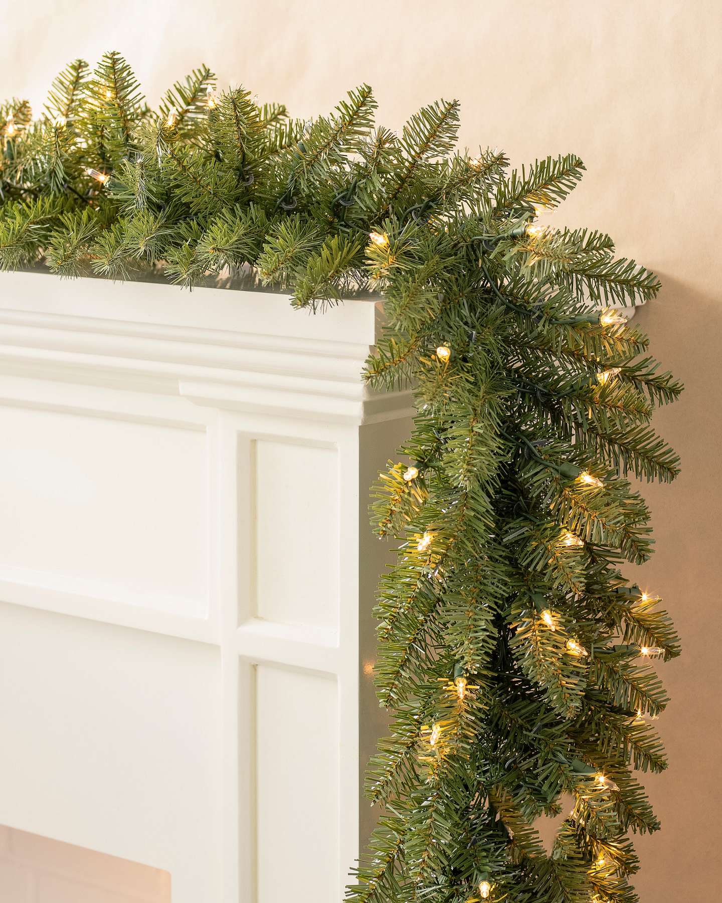 Balsam Hill Berkshire Mountain Fir Artificial Christmas Garland 10-Foot with Clear Lights
