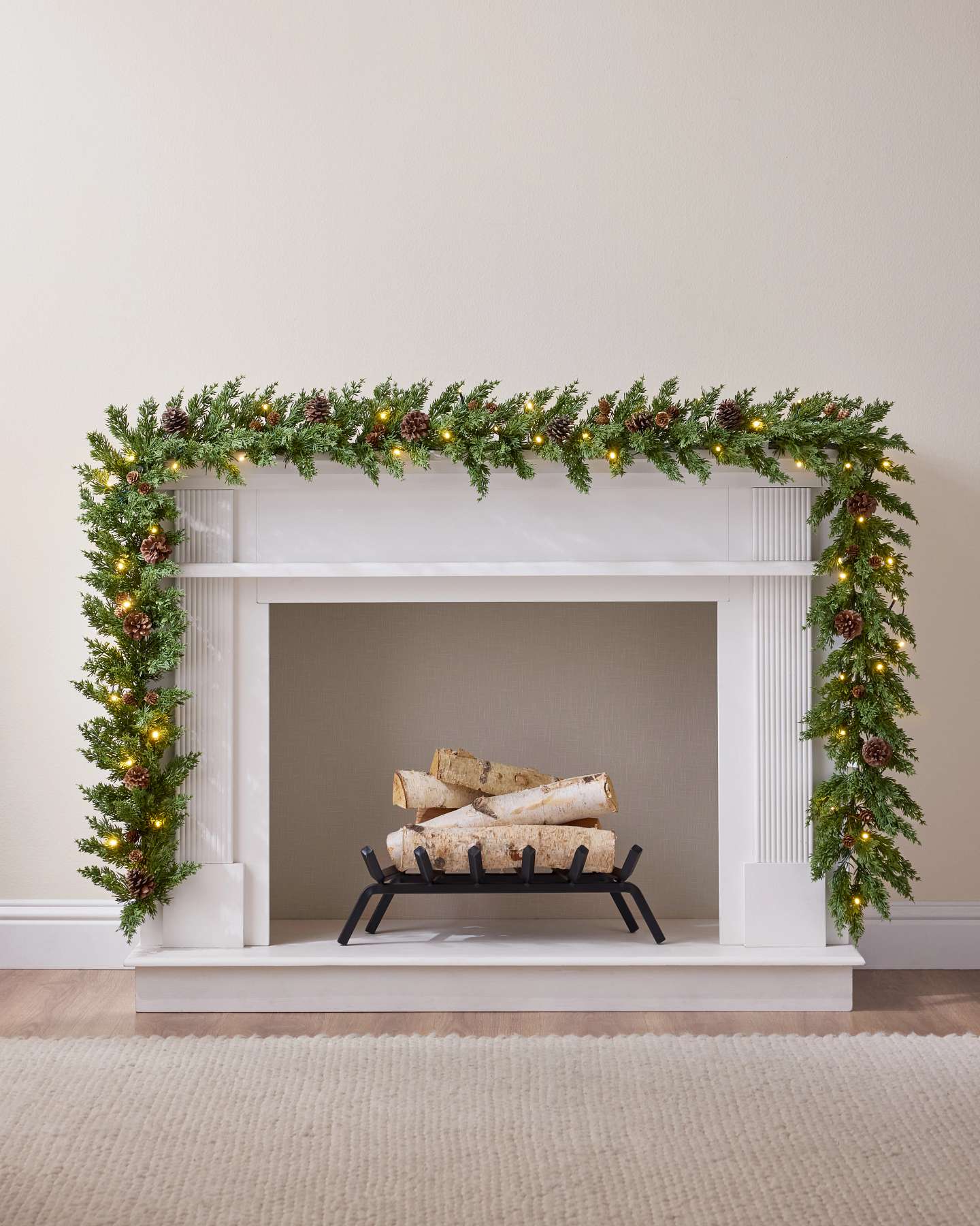 Festone Splendore di pigne e cipressi Real-Feel® 305 cm
