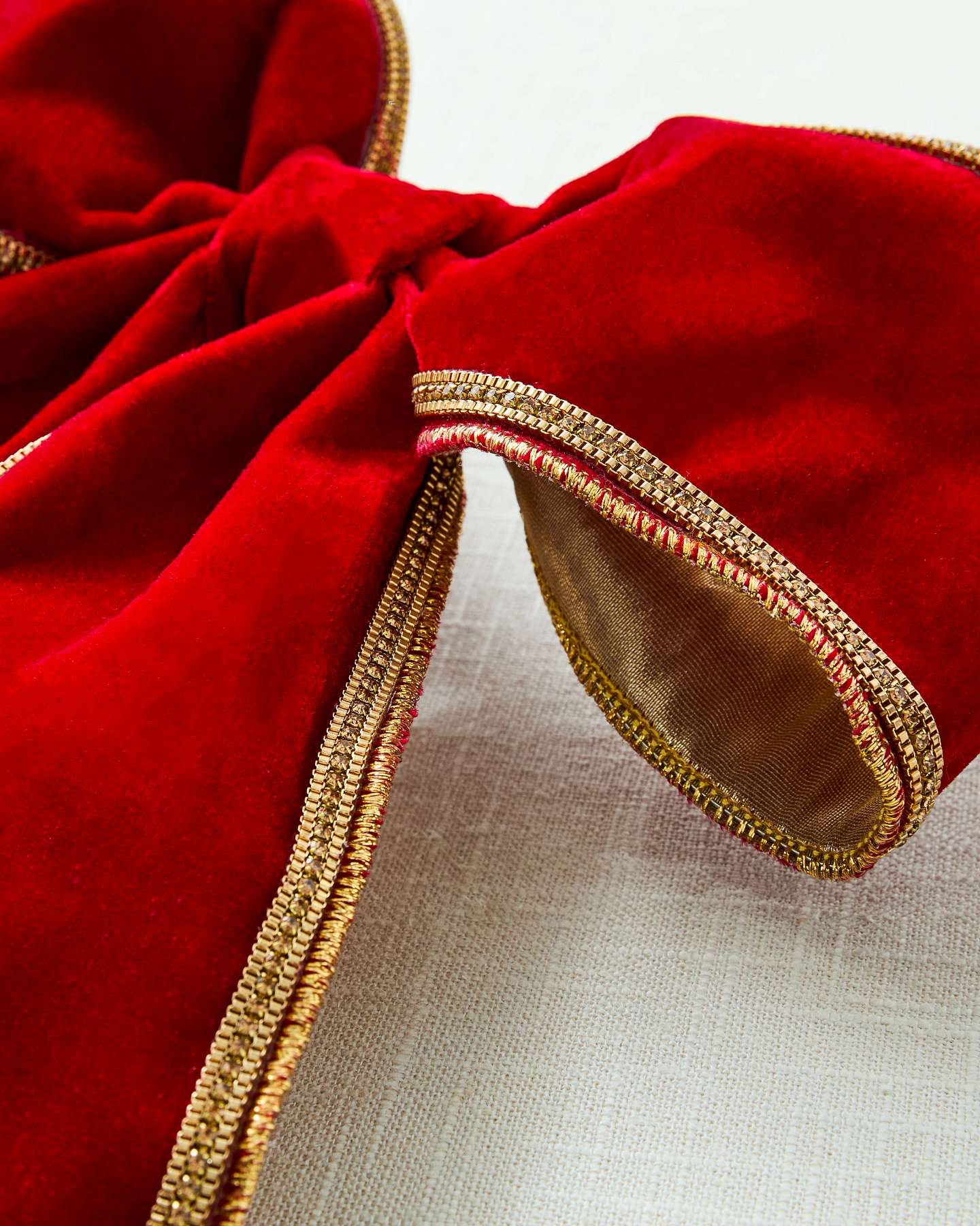 Red Velvet Gold-Edged Pre-Tied Bow