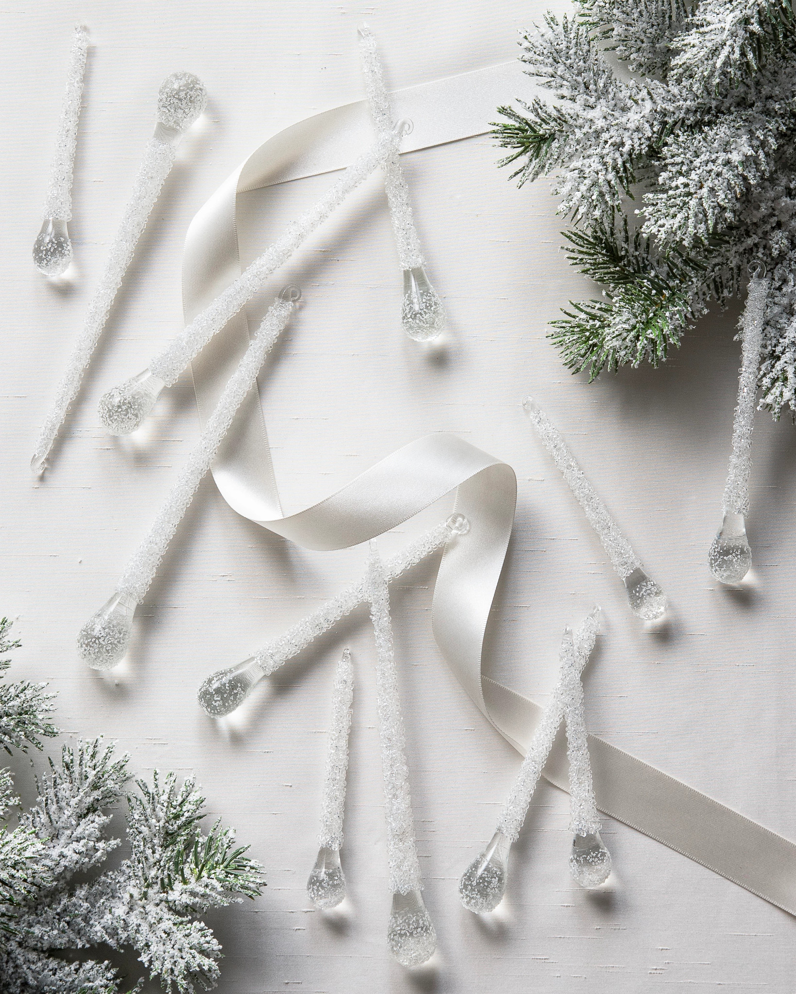 Nordic Frost Frozen Small Teardrop Ornament Set