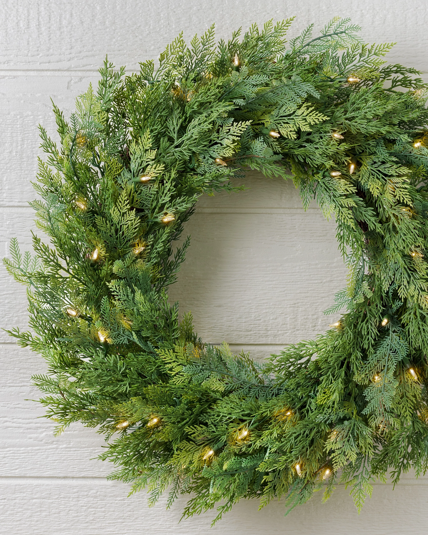 Holiday Collection Cedar Wreath, Premium Artificial Indoor And