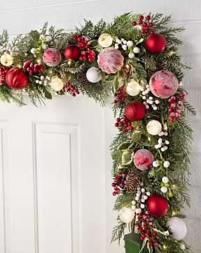 Outdoor Lit Nordic Splendour Garland Outdoor Lit Nordic Splendour Garland