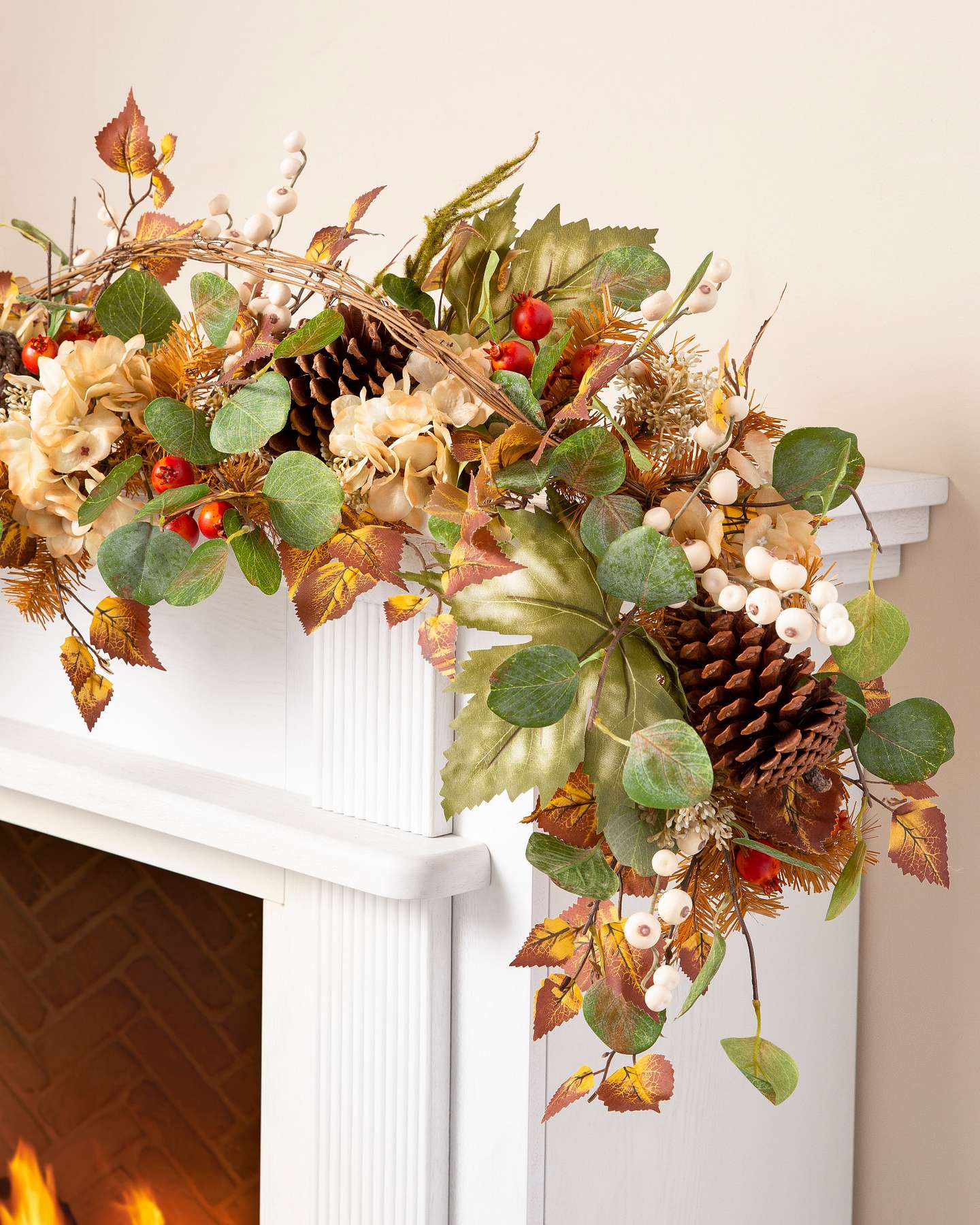 Balsam Hill Briarwood Cottage Artificial Christmas Garland 6-Foot Unlit Fireplace Display