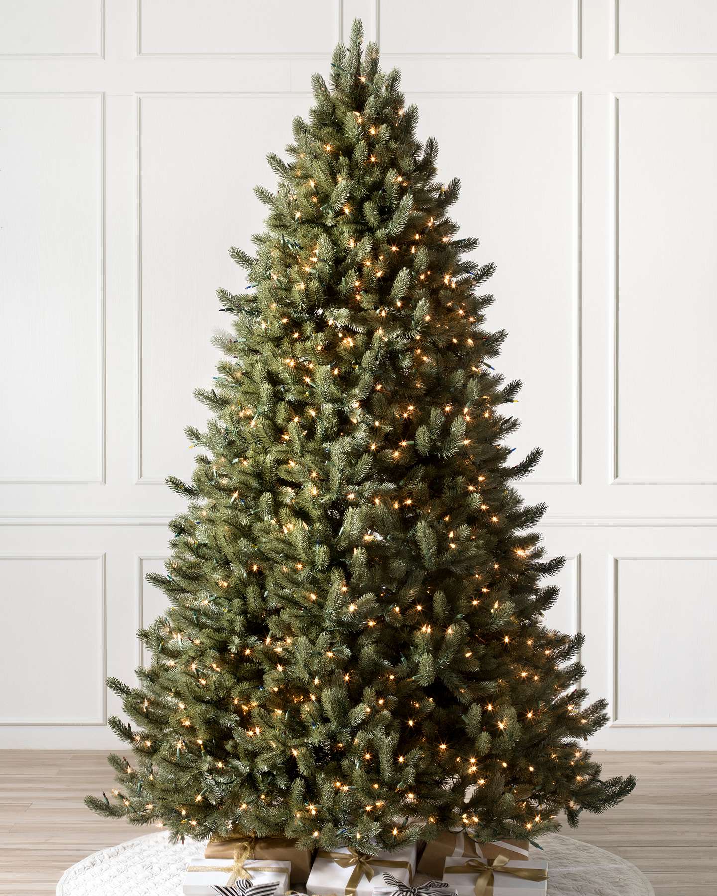 Vermont White Spruce Artificial Christmas Tree LEDCA by Balsam Hill SSC 10