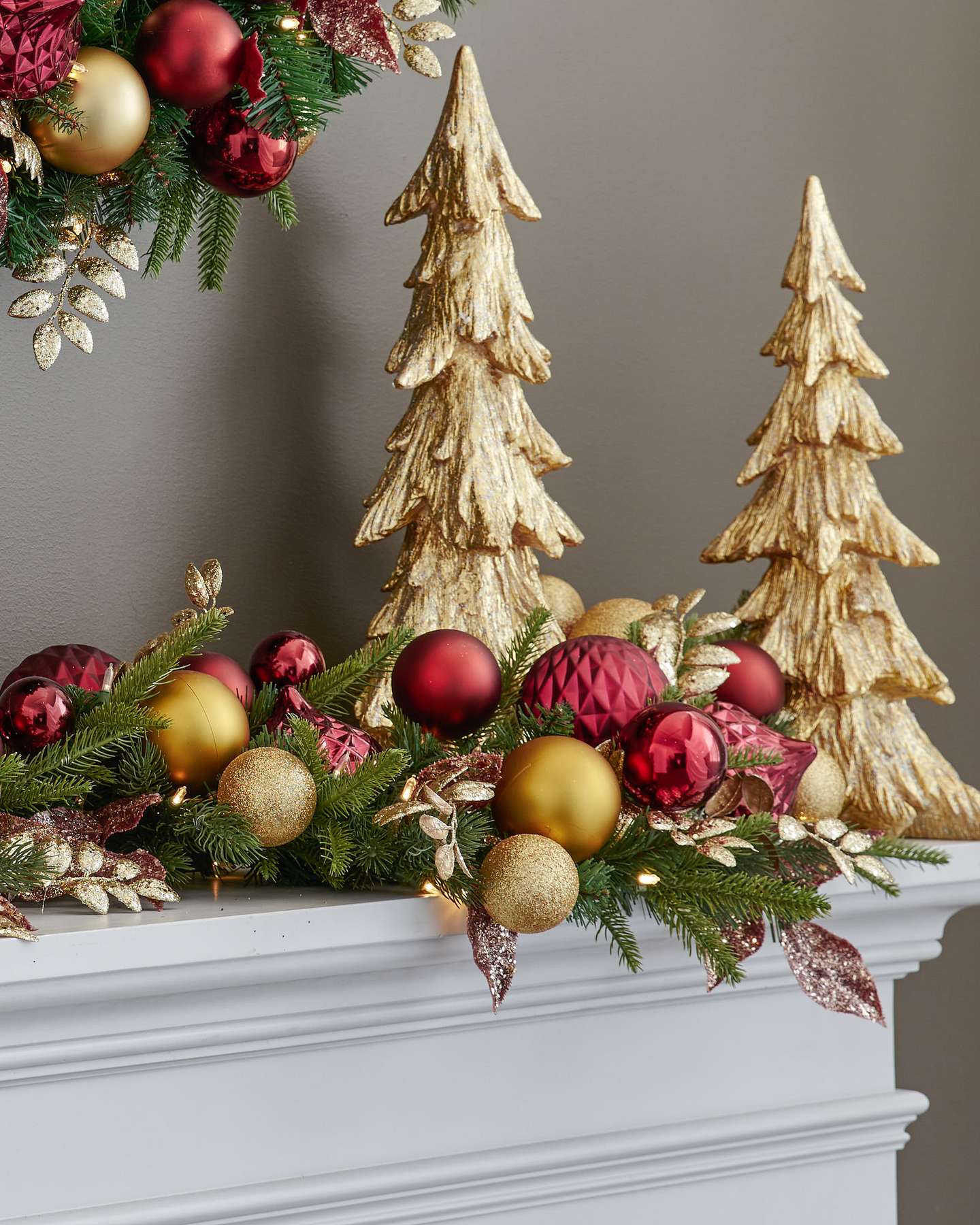 Balsam Hill Holiday Grace Christmas Foliage Elegant Holiday Display