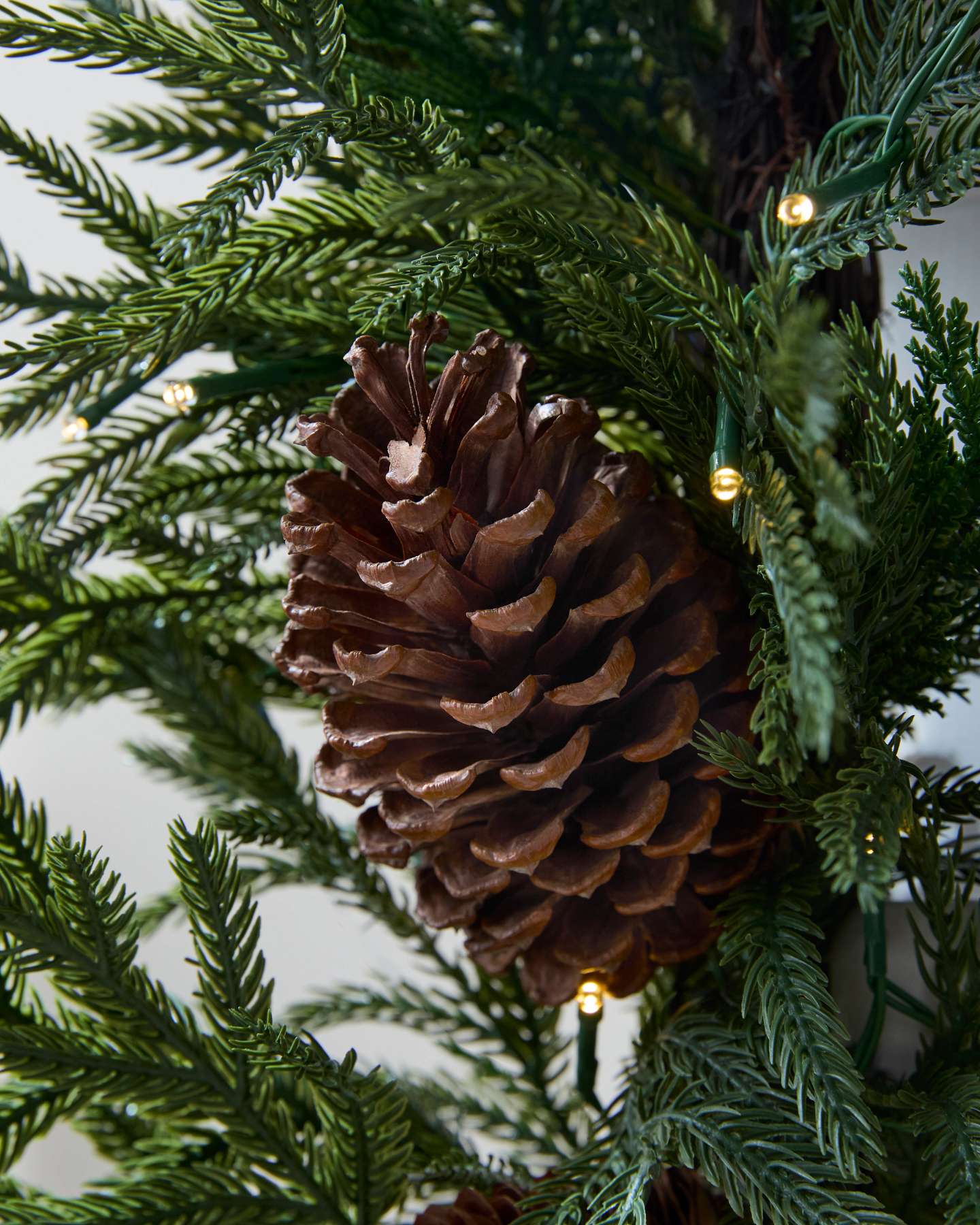 10' Real-Feel® Cypress Juniper Berry Garland