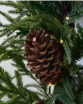 Real-Feel® Cypress Juniper Berry Garland Real-Feel® Cypress Juniper Berry Garland