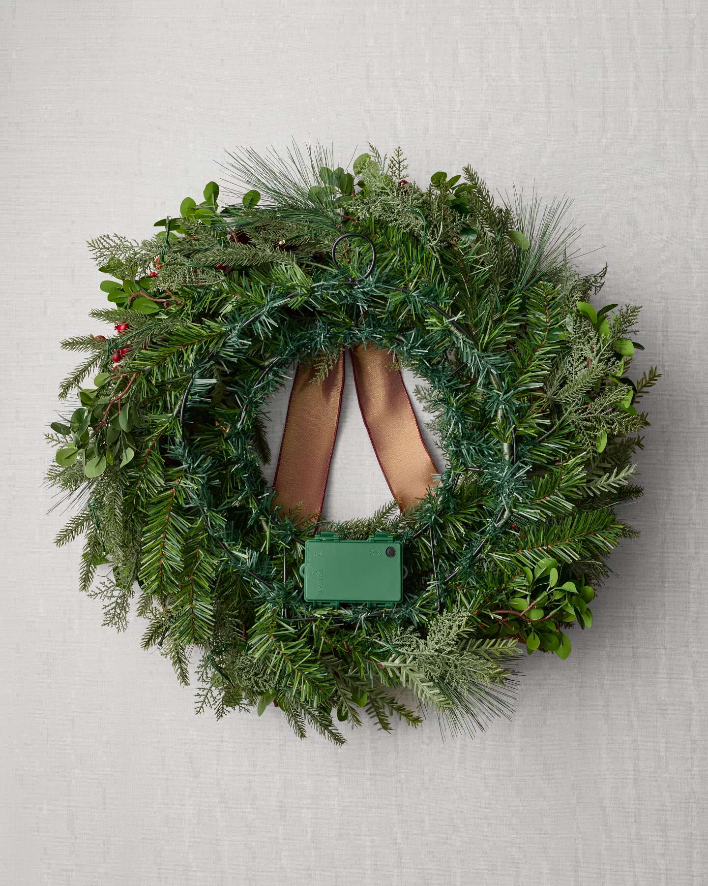 24" Boxwood & Berries Wreath