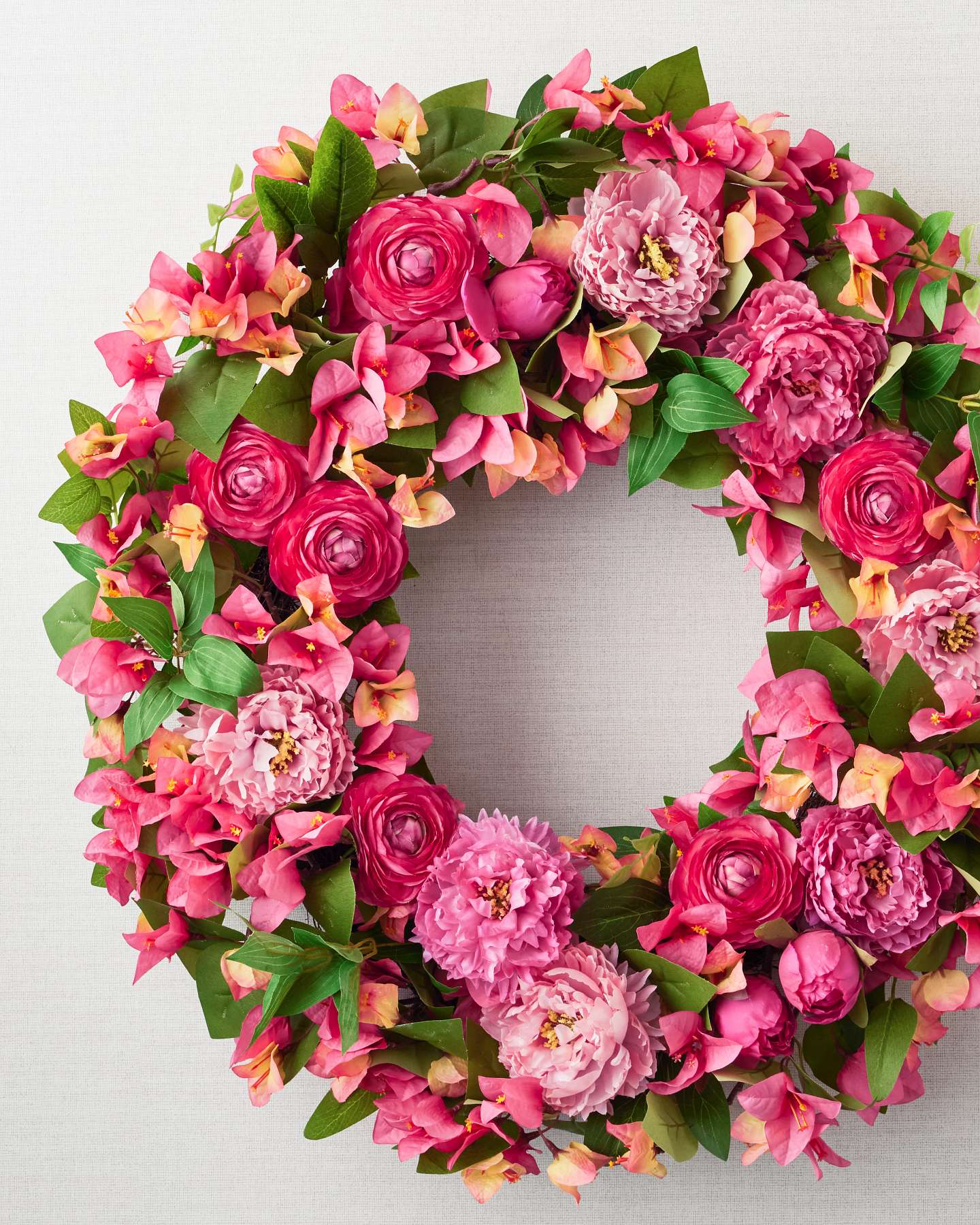 Balsam Hill Outdoor Bougainvillea Blooms 26-Inch Artificial Spring Wreath Showcase