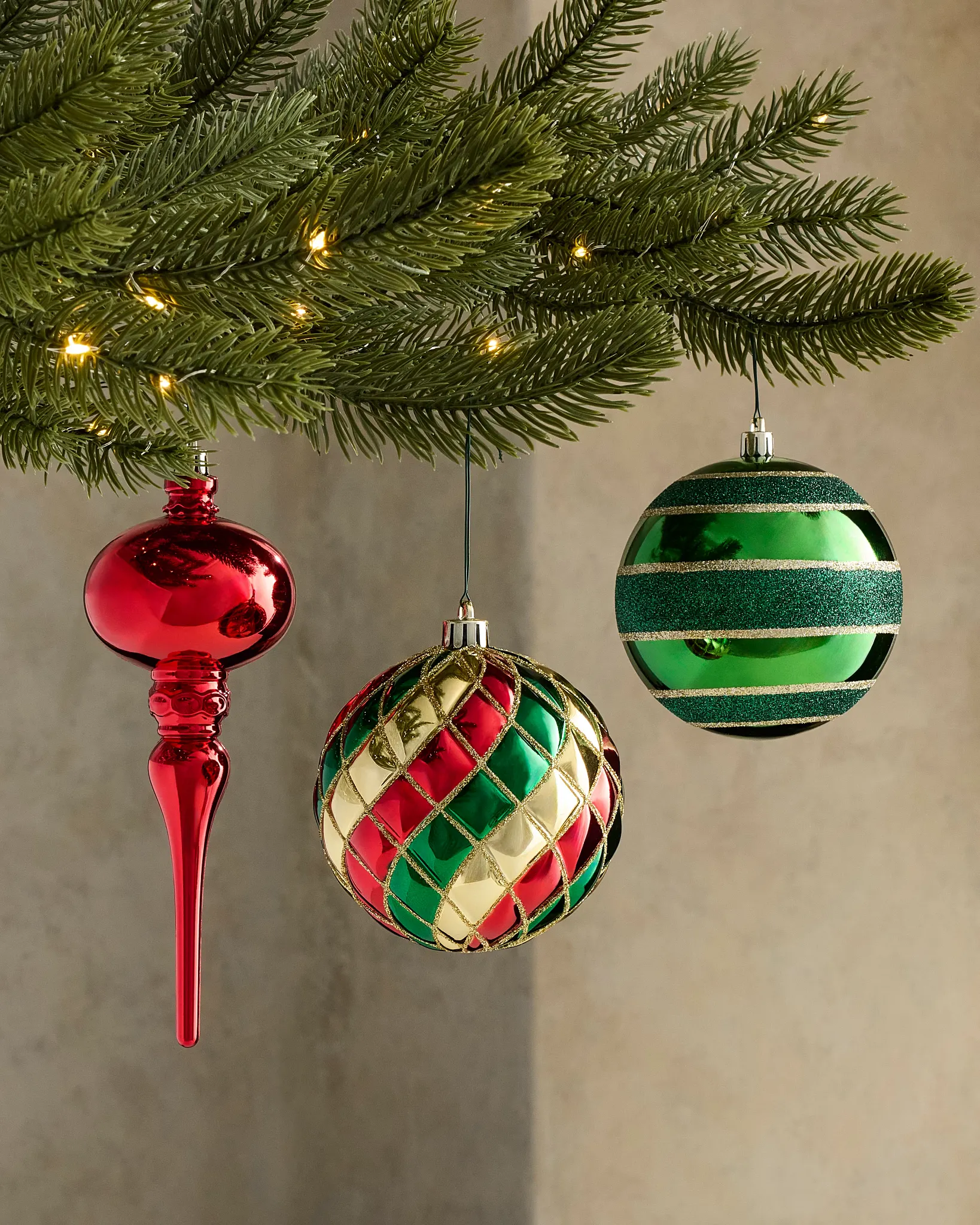 Merry Mix Shatter-Resistant Ornament Set