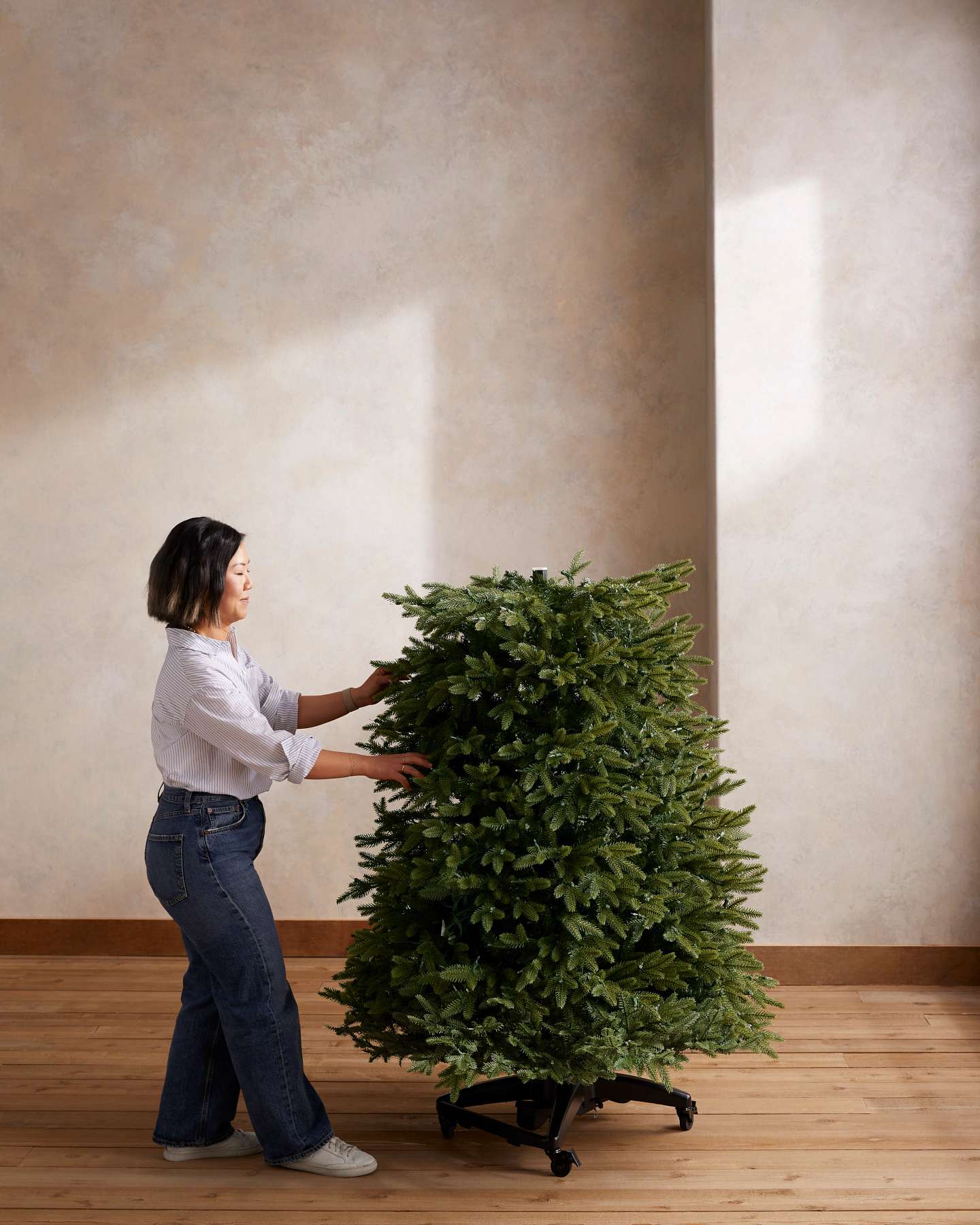 Balsam Hill Silverado Slim Flip Artificial Christmas Tree Step 3 Flip Feature