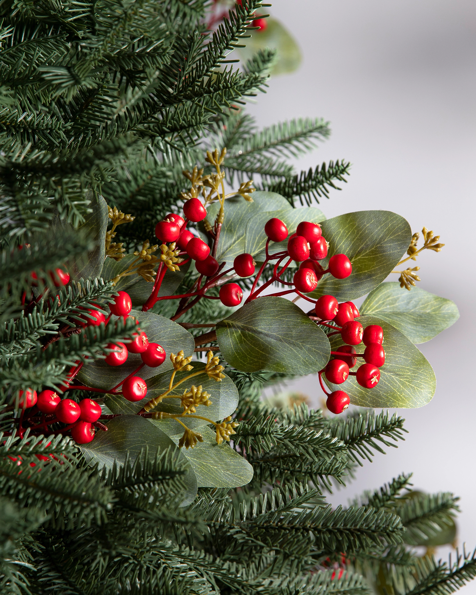 16 pcs Red Berry Picks for Christmas Trees Christmas Tree Picks