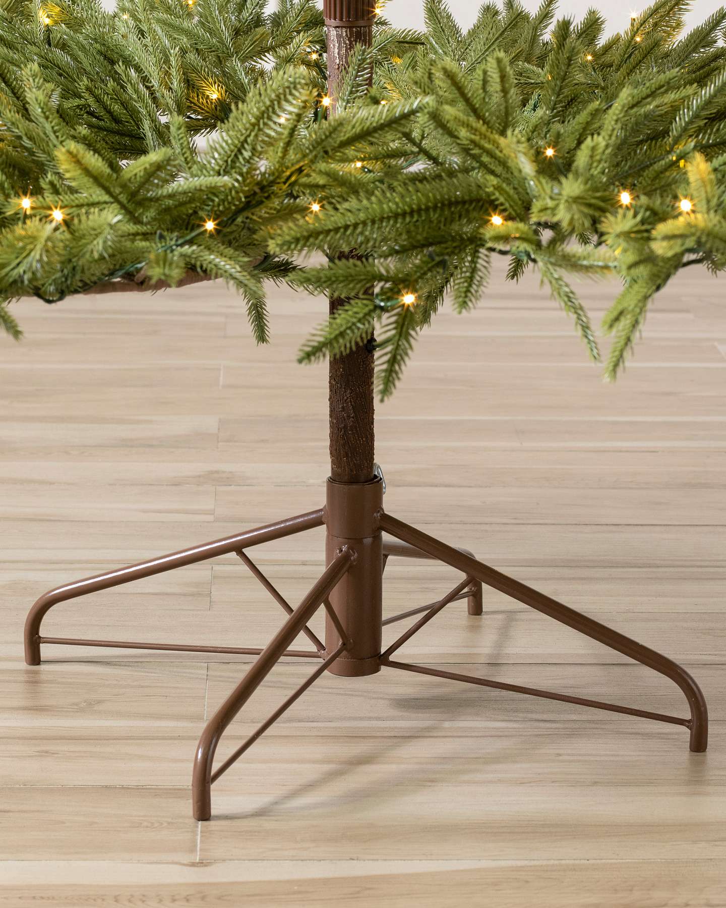 Balsam Hill Calistoga Artificial Christmas Tree Stand Closeup
