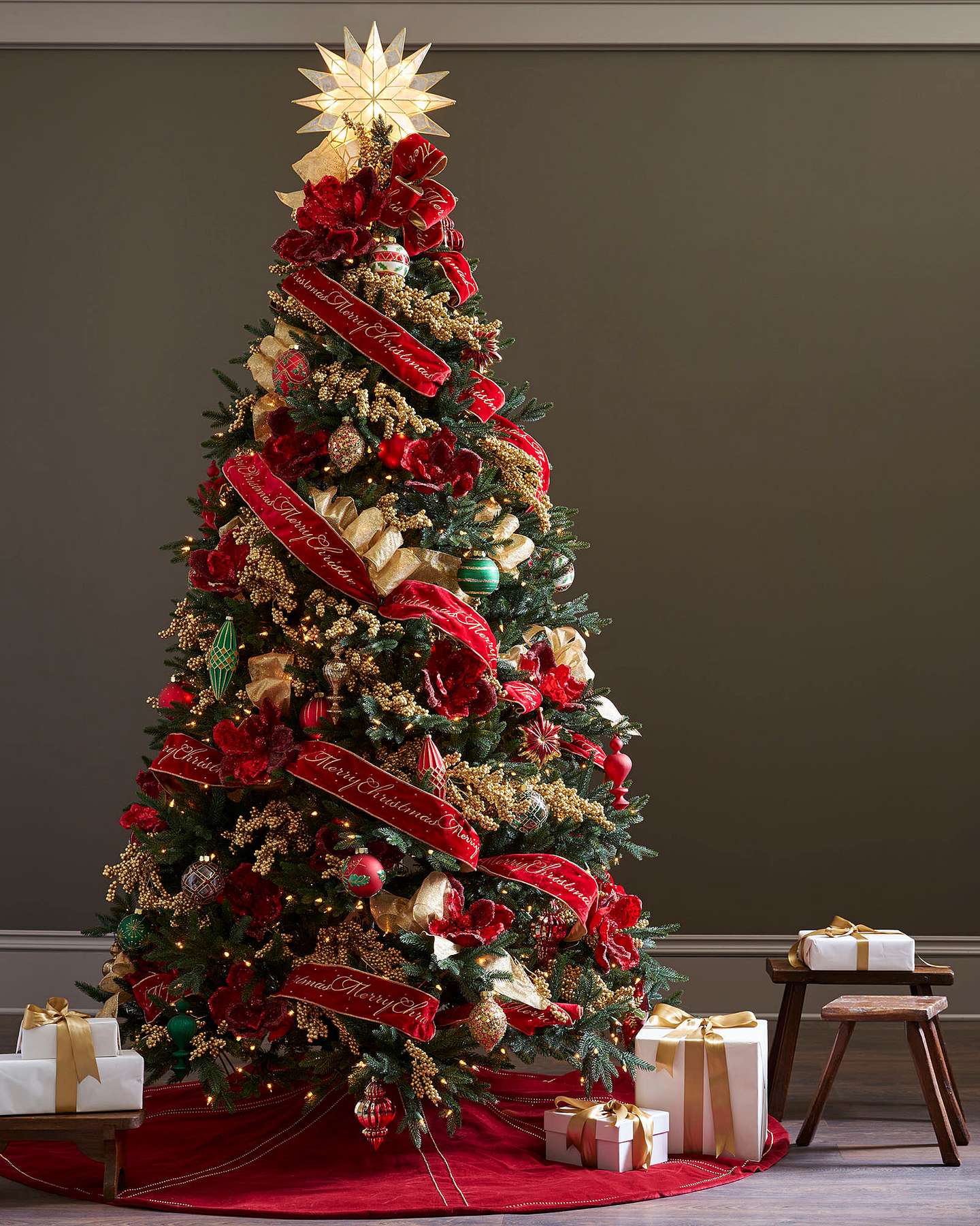 Balsam Hill Christmas Cheer Christmas Ornament Set Lifestyle Tree Display