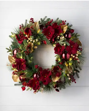 Gilded Glory Magnolia Wreath Gilded Glory Magnolia Wreath