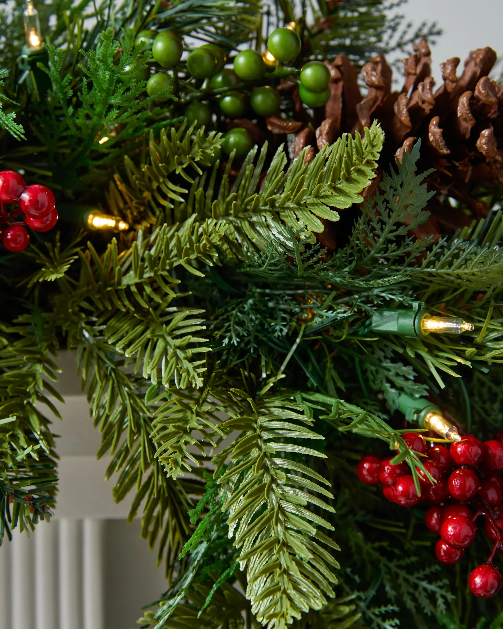 Outdoor Winter Evergreen Garland