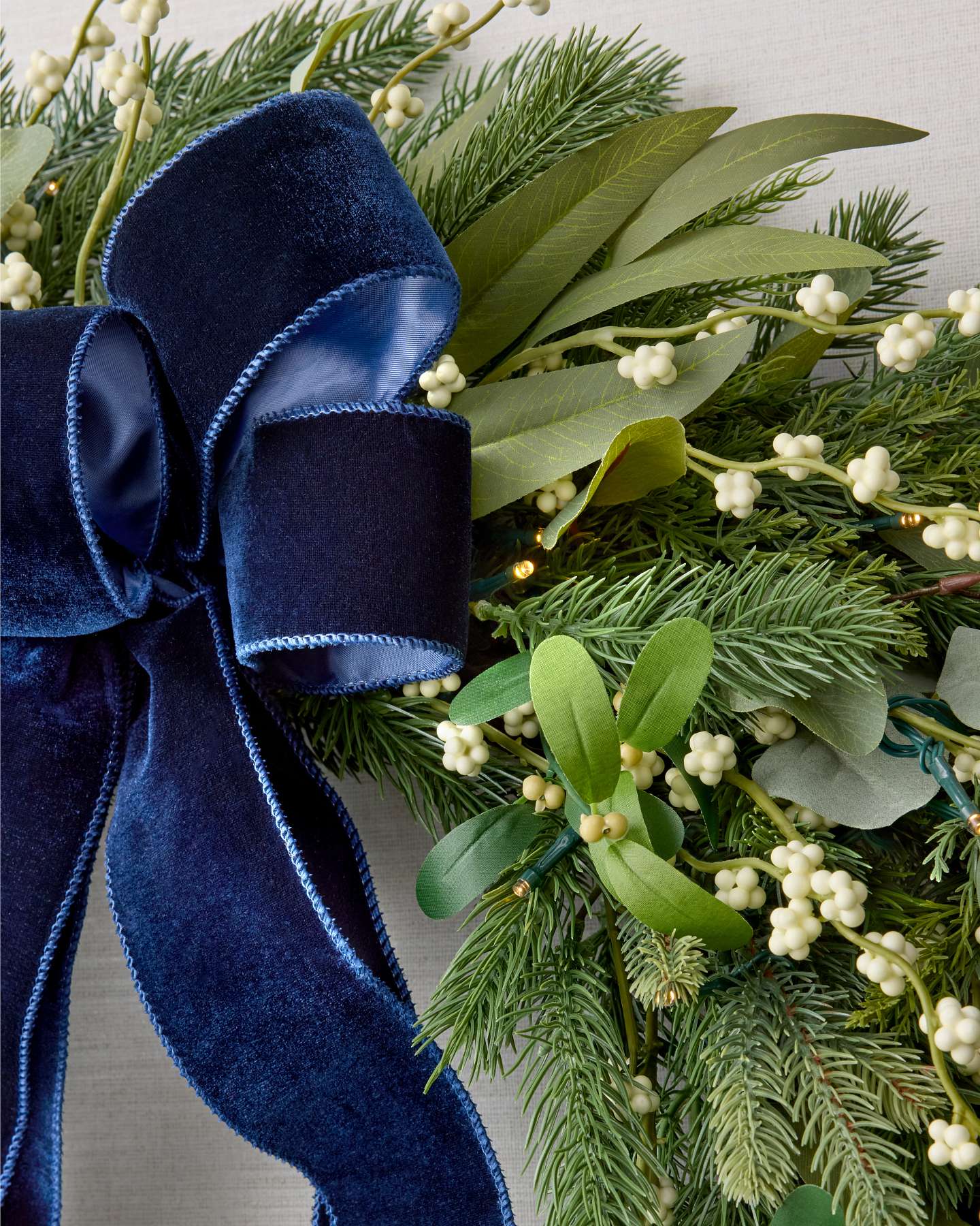 26" Snowberry Dream Wreath