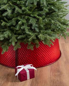 Red Merry Metallic Quilted Tree Collar Red Merry Metallic Quilted Tree Collar